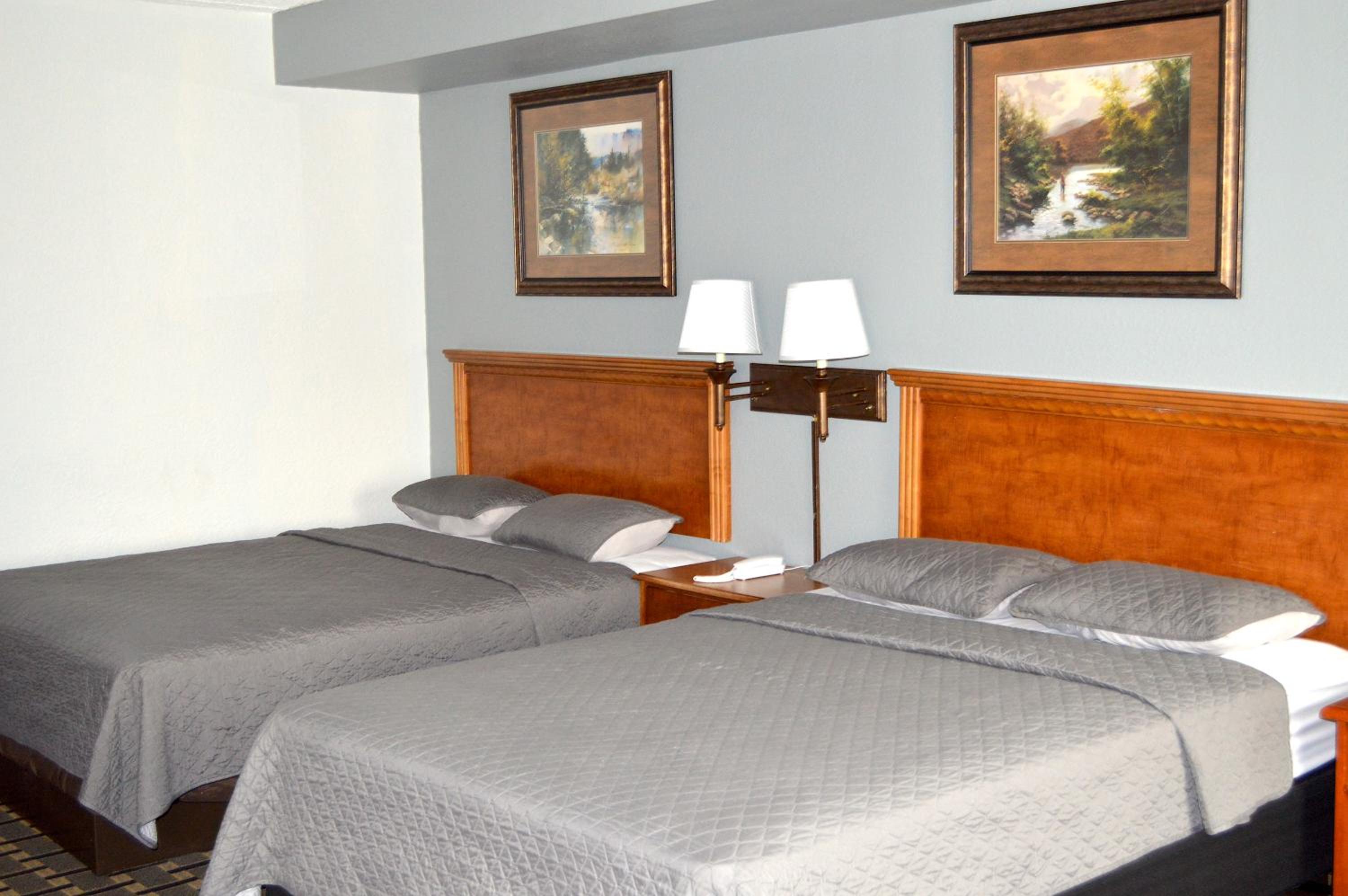 Two Double Beds Family Suite Non-Smoking - Photo 1