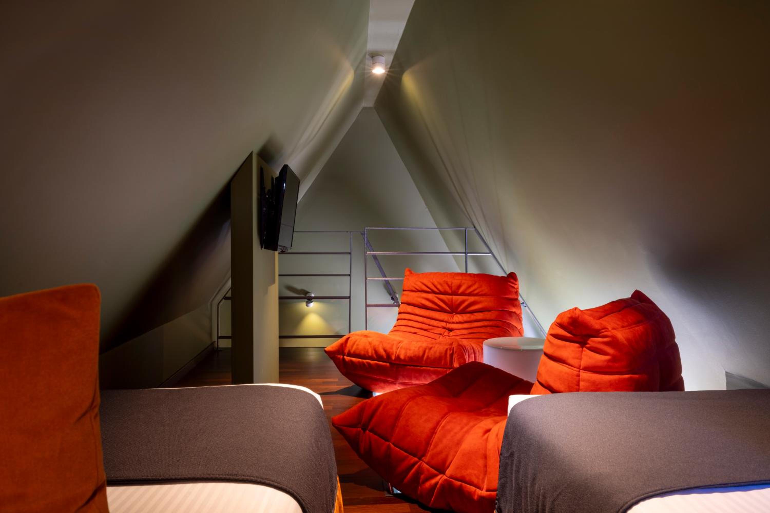 Double Suite - Photo 13