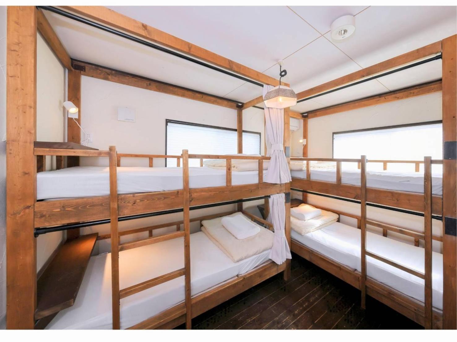 Room With 4 Bunk Beds photo 2