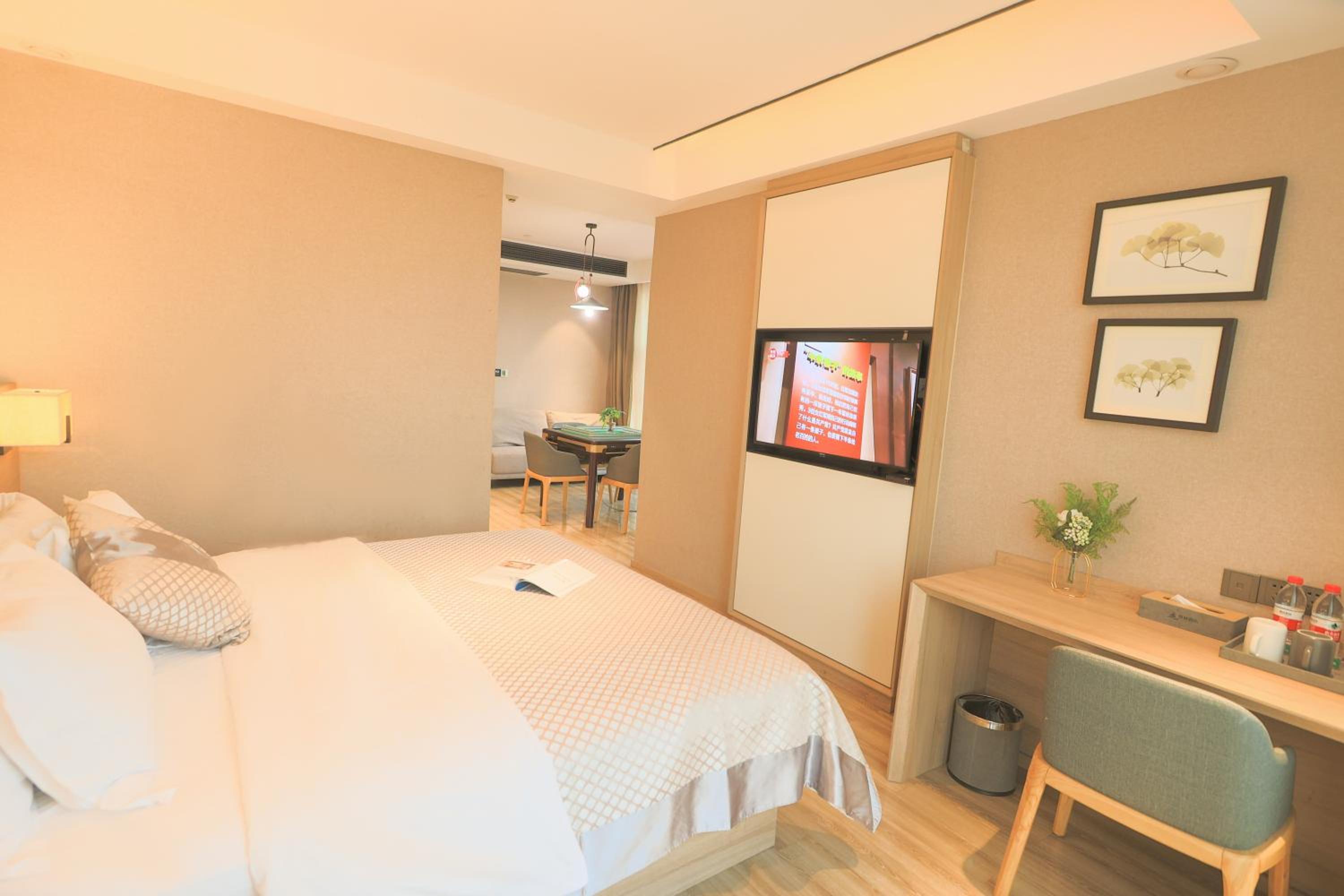Deluxe Suite photo 1