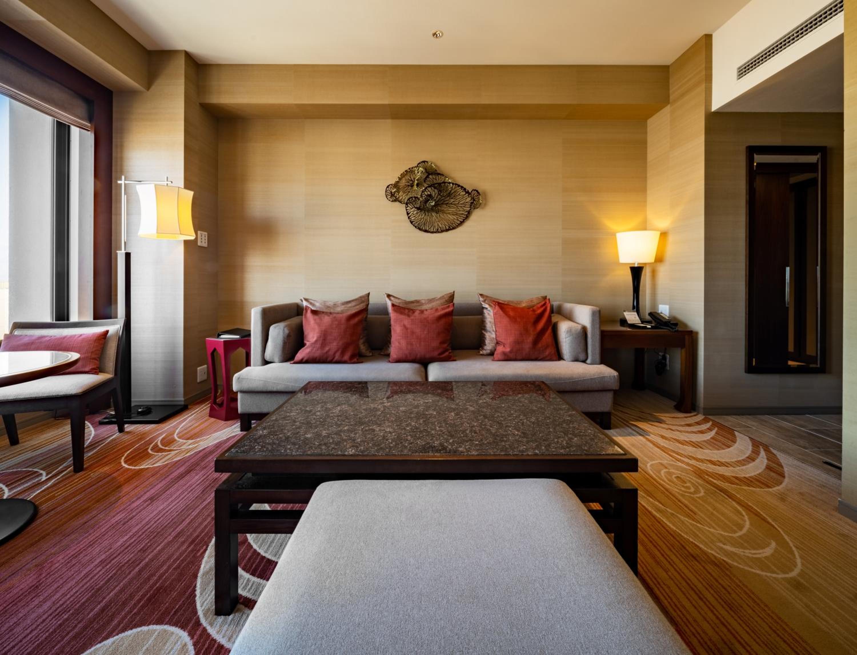 Executive Suite Twin Room with Lounge  Access photo 2