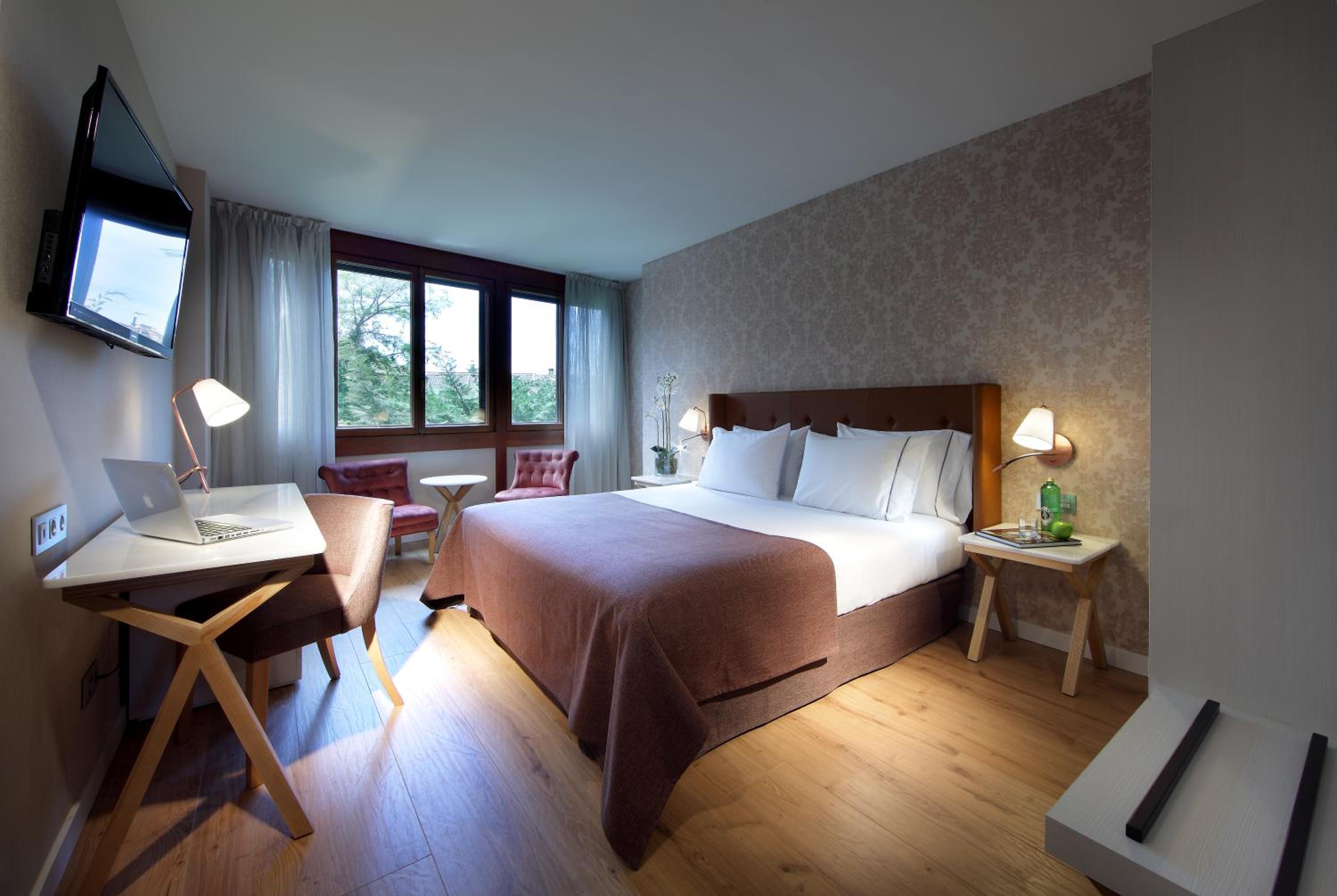 Double or Twin Room - Photo 3