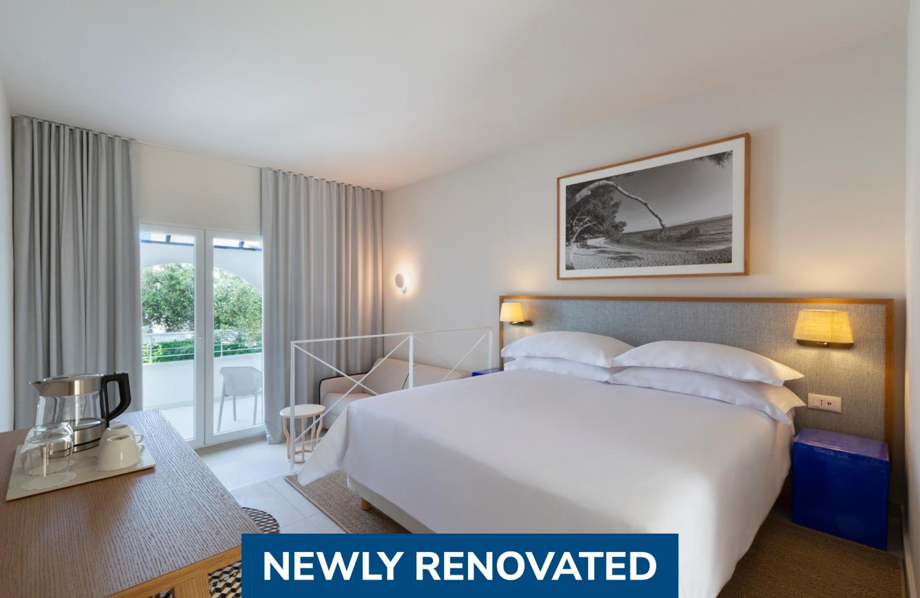 Superior Double Room with Balcony - Photo 1
