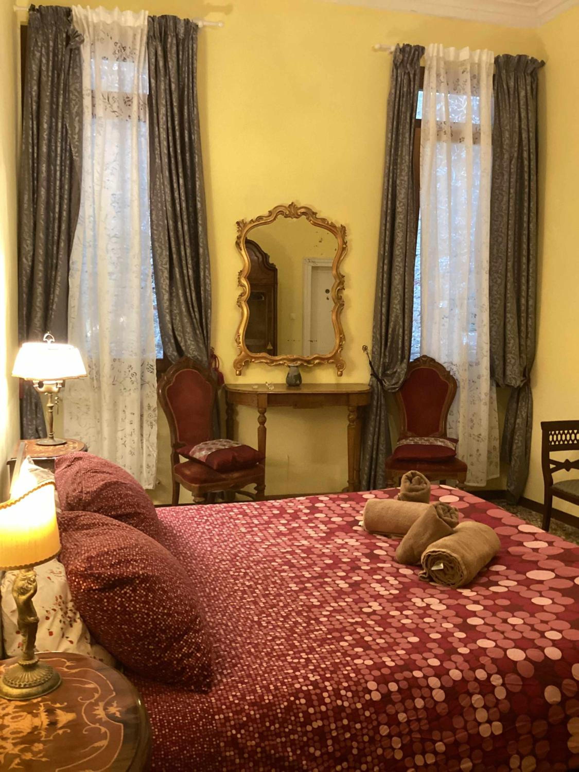 Double or Twin Room with Shared Bathroom photo 1