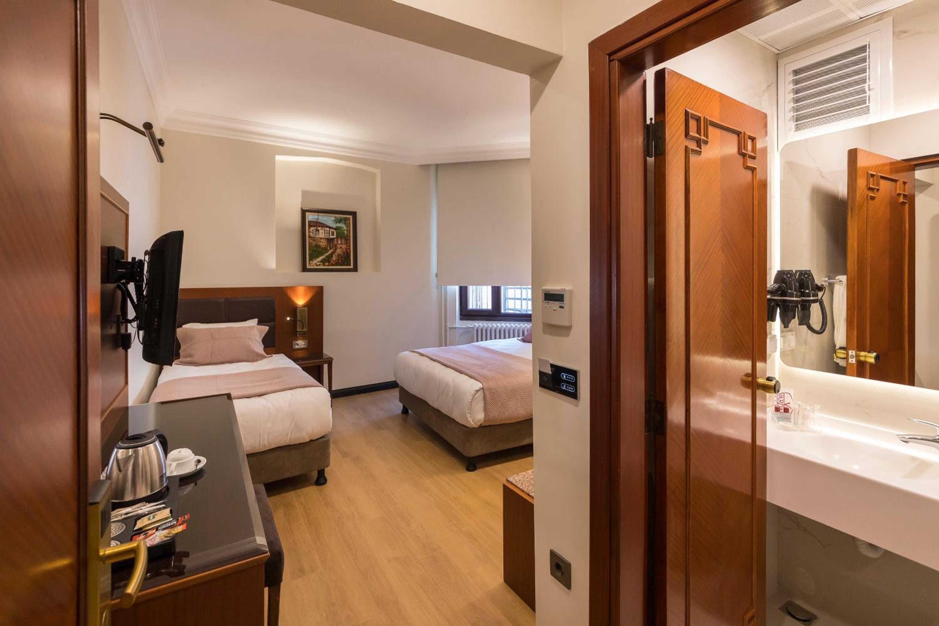 Triple Room photo 3