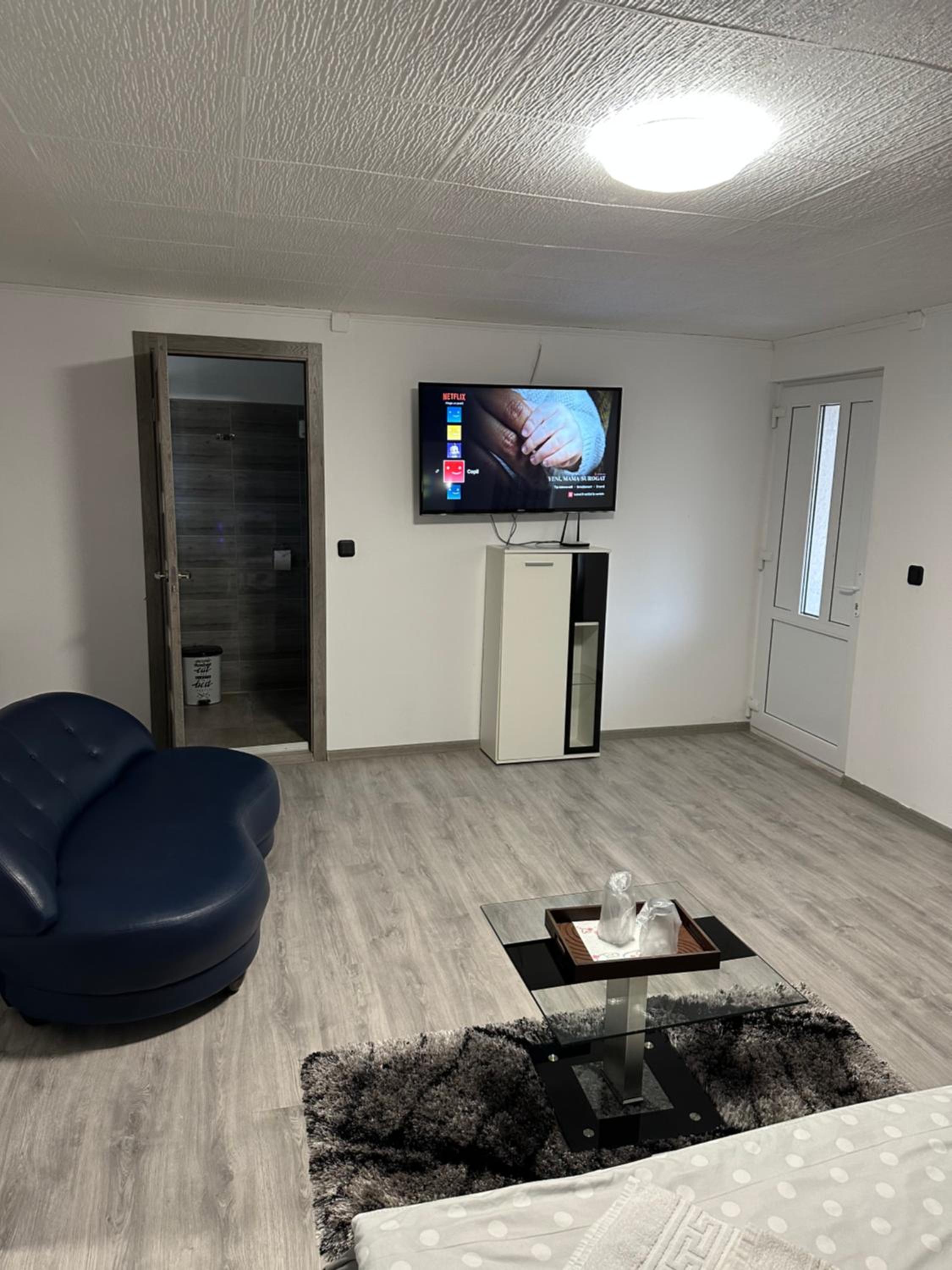 Deluxe Room (2 Adults + 1 Child) photo 2