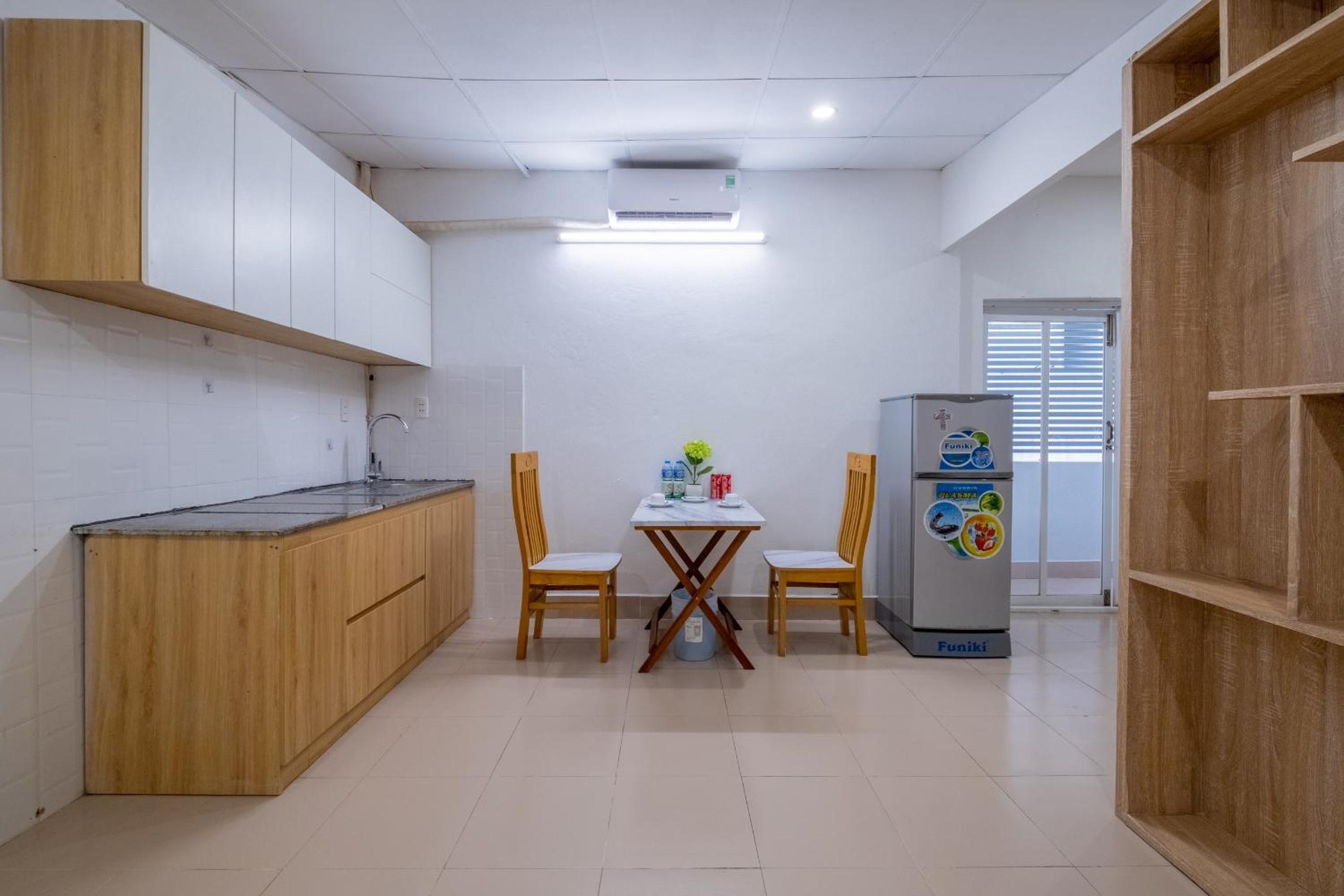 One-Bedroom Apartment - Photo 33