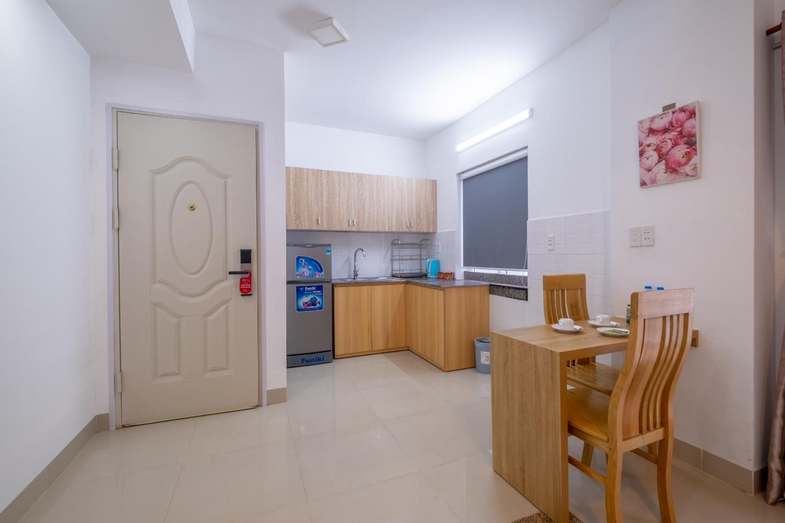 One-Bedroom Apartment - Photo 37
