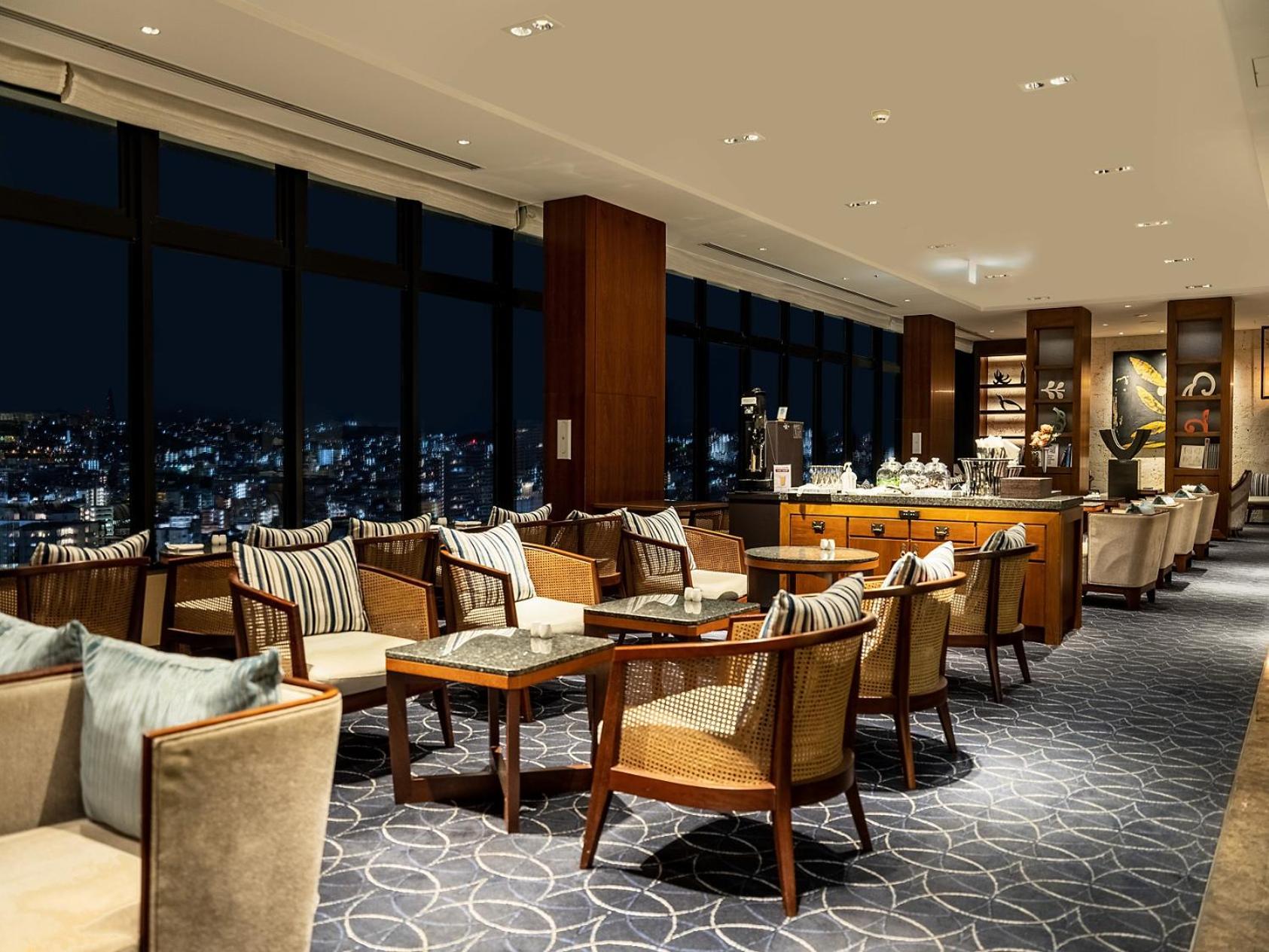 Club Twin Room with Lounge Access