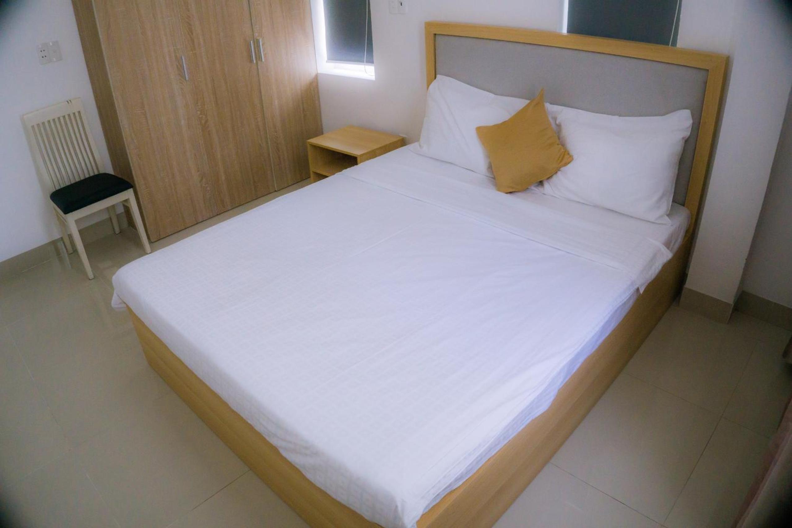 One-Bedroom Apartment - Photo 39