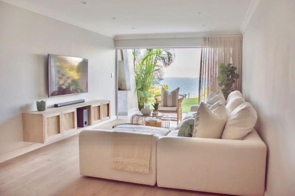 Three-Bedroom Apartment photo 1