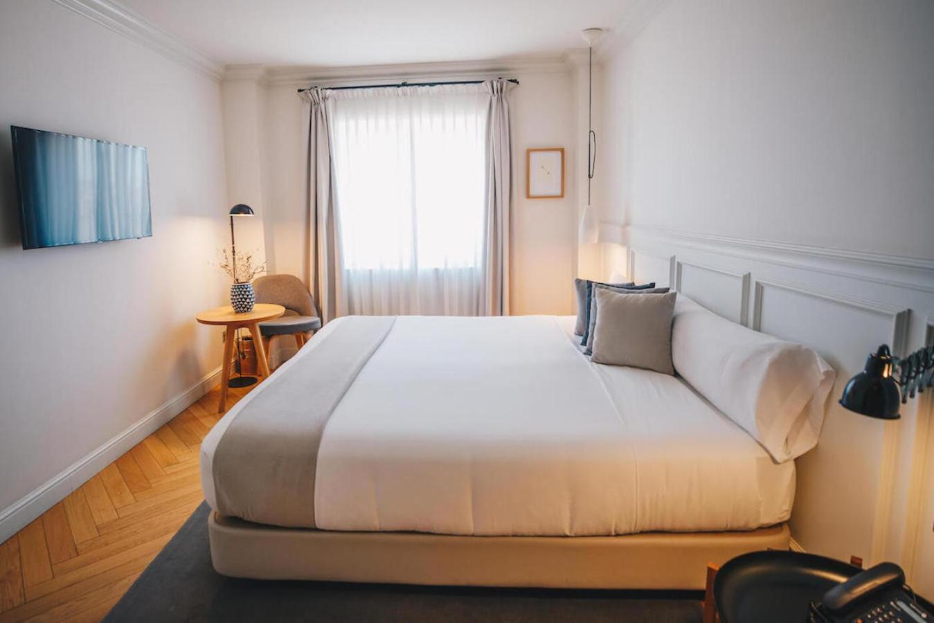 Deluxe Double Room with Terrace