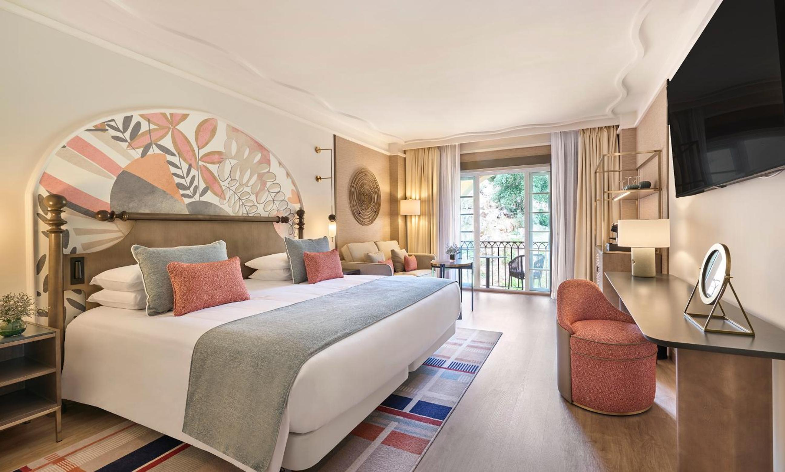 Habitación King con Balcón y Vista al Golf