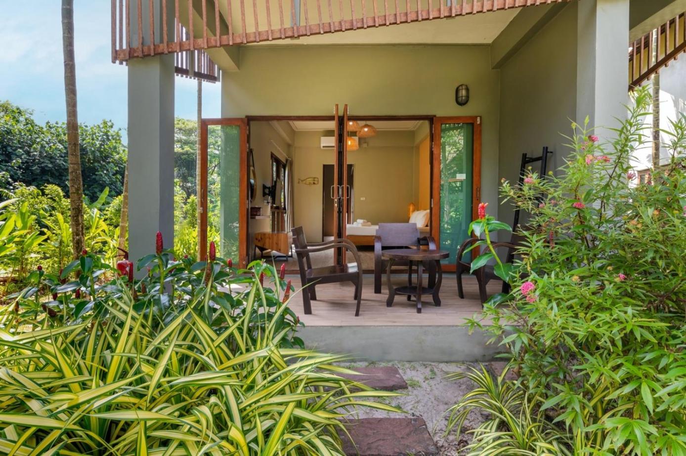 Deluxe Room with Garden View photo 3