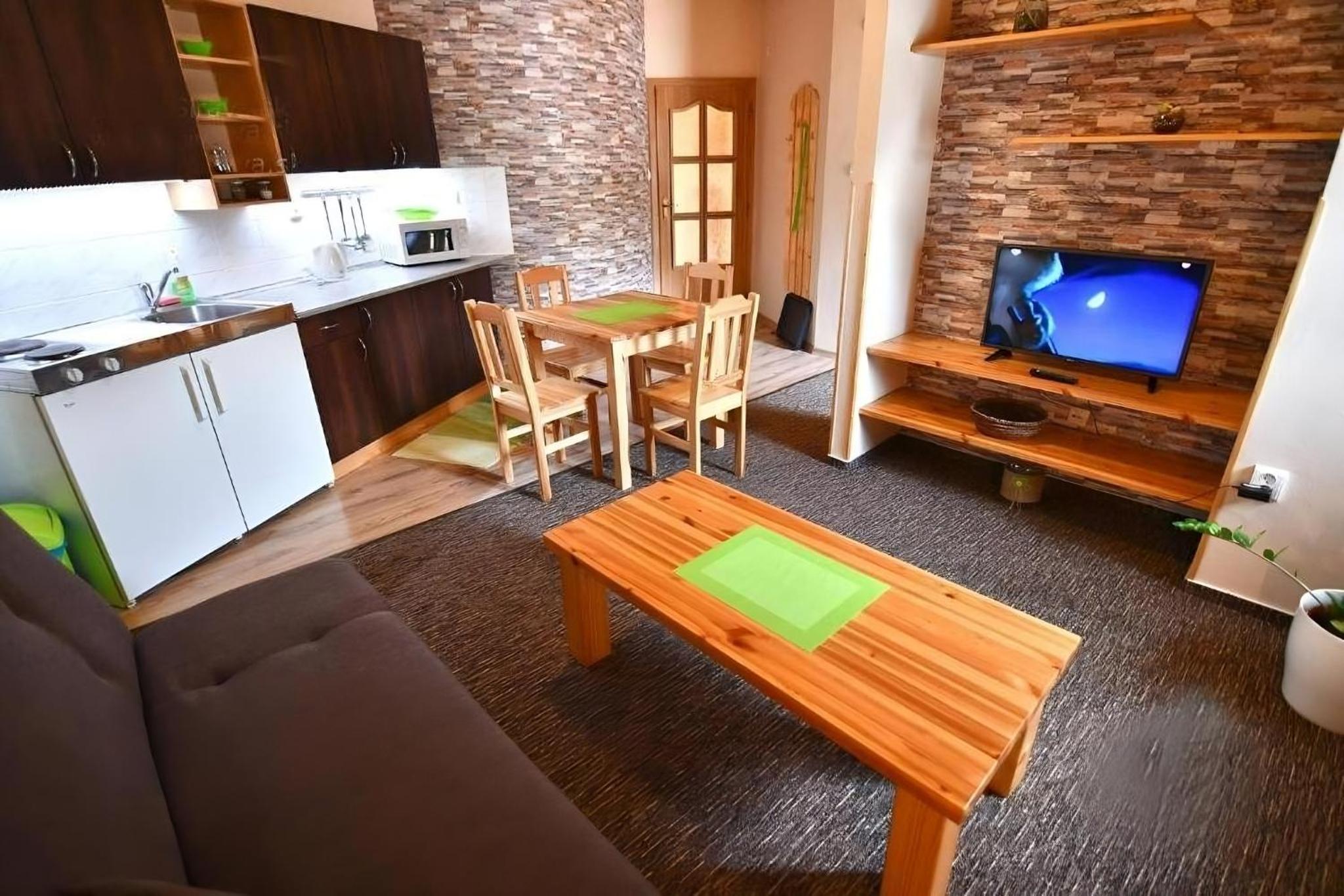 Apartment with Balcony - Photo 2