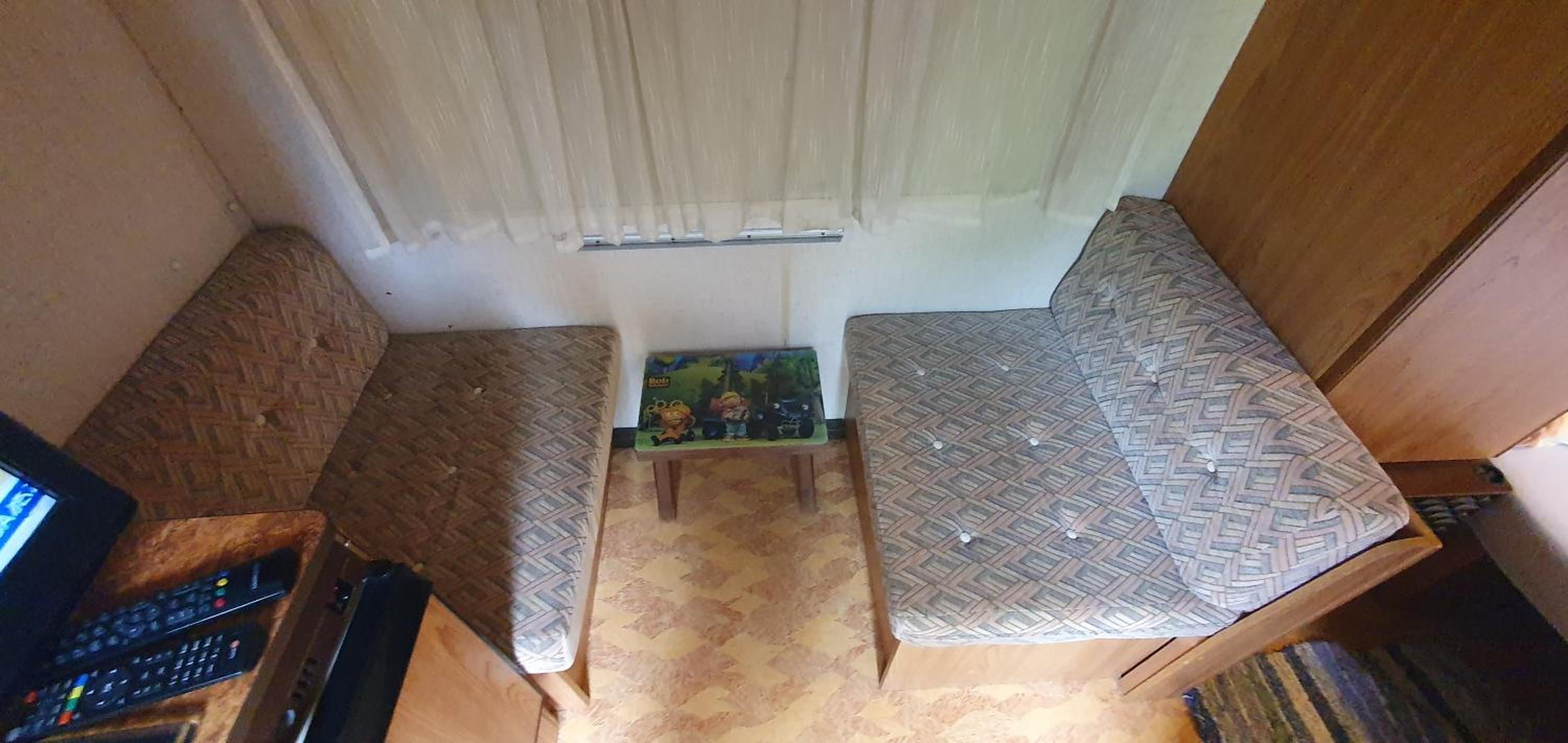 Mobile Home photo 3