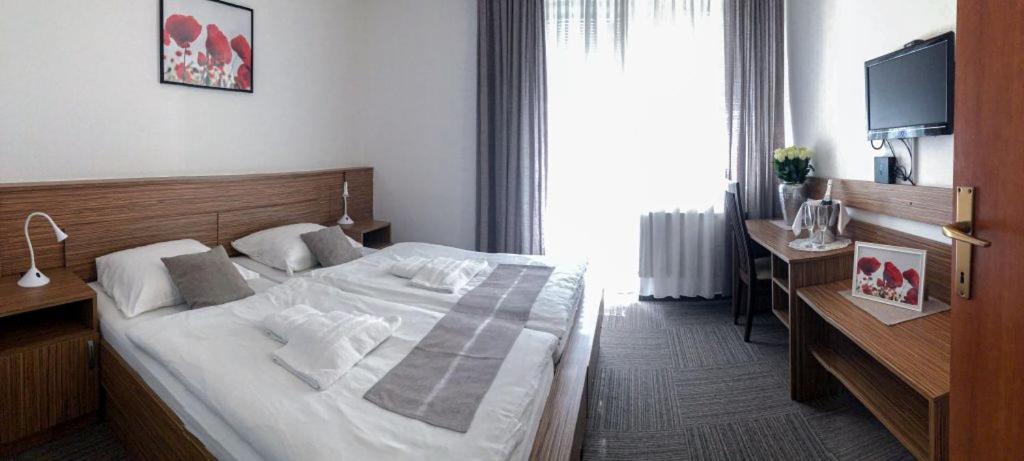 Double Room with Balcony photo 1