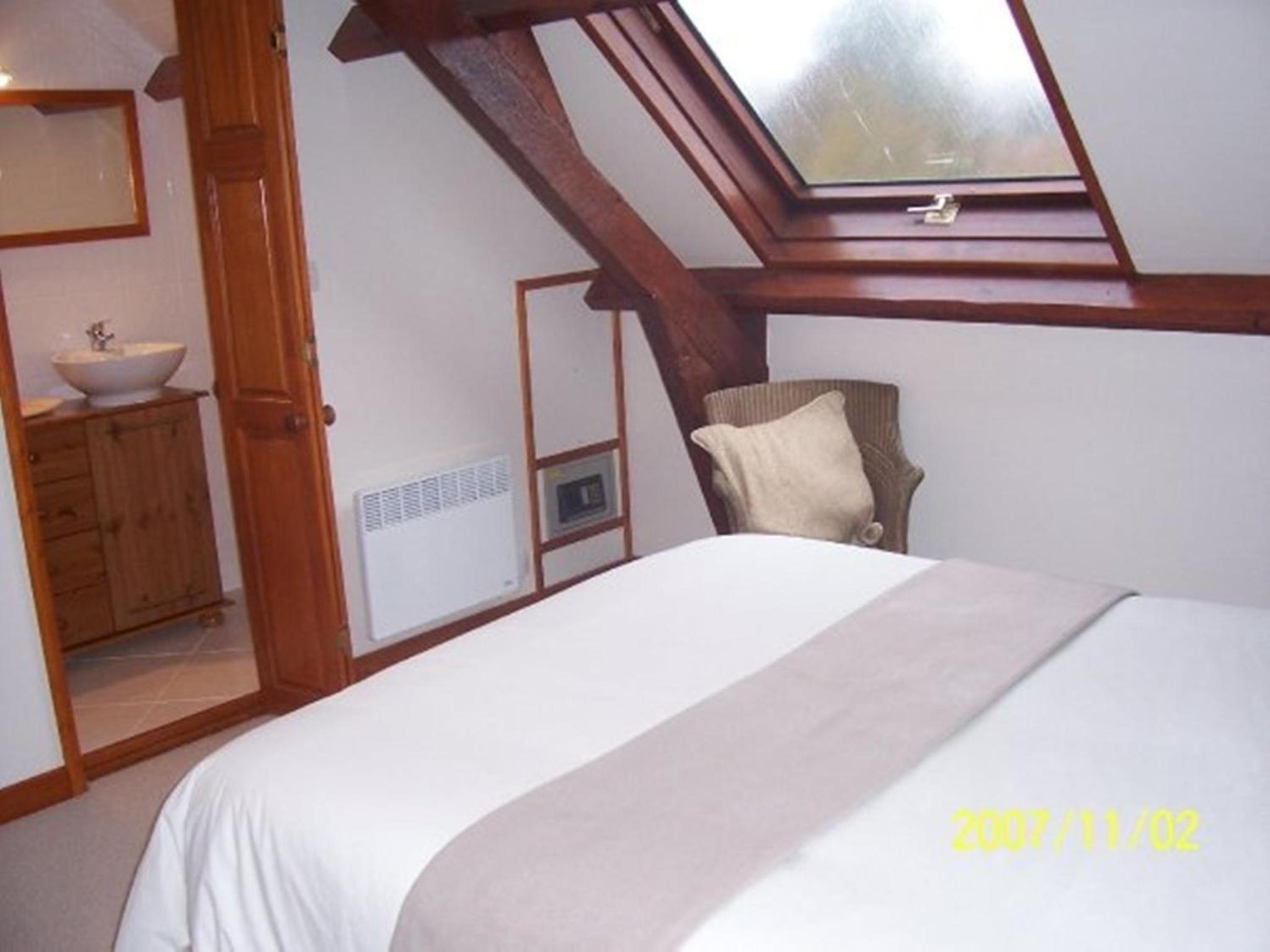 Double Room - Photo 4