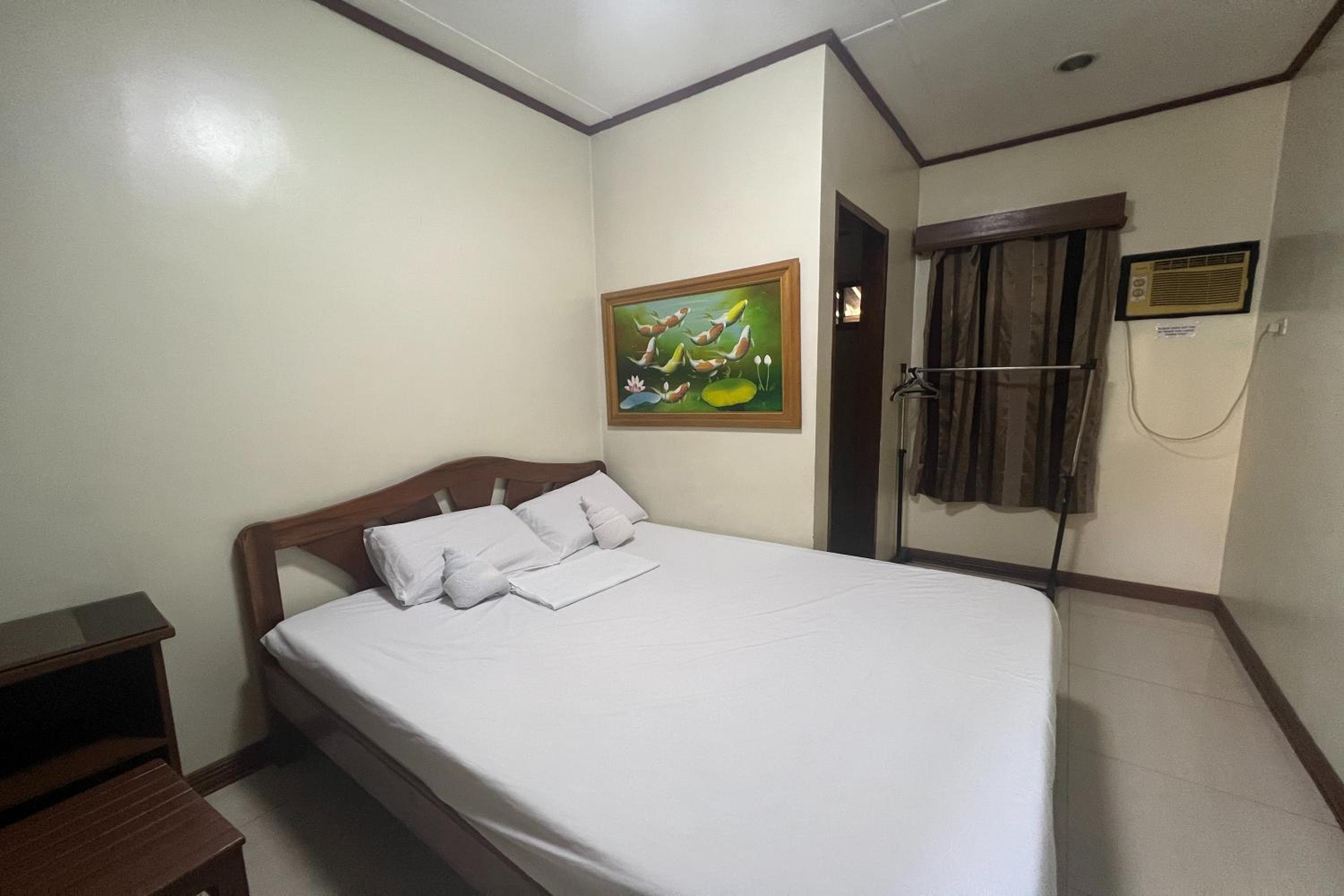 Deluxe Room - Photo 1