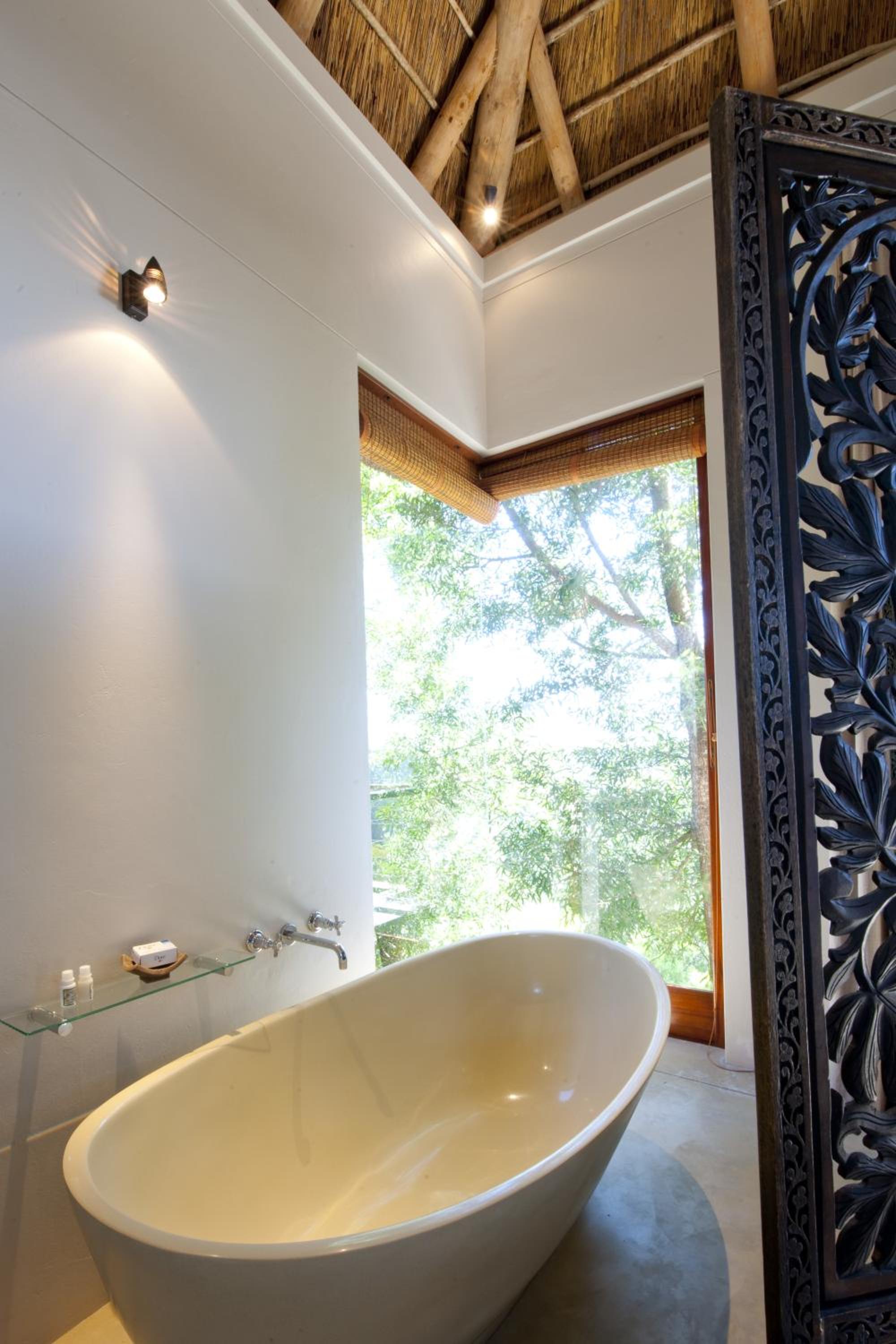 Standard King Room photo 2
