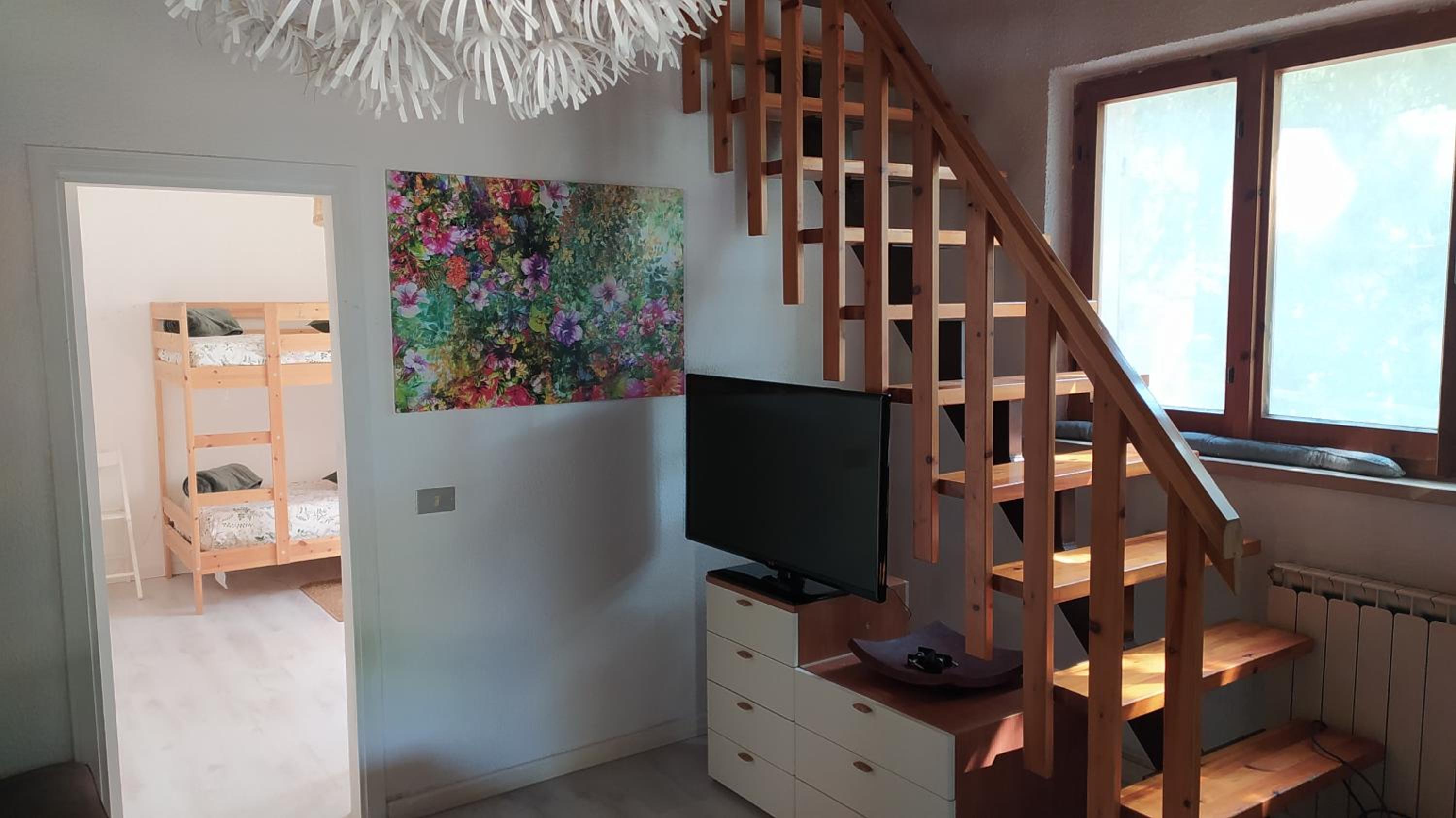 Apartment photo 2