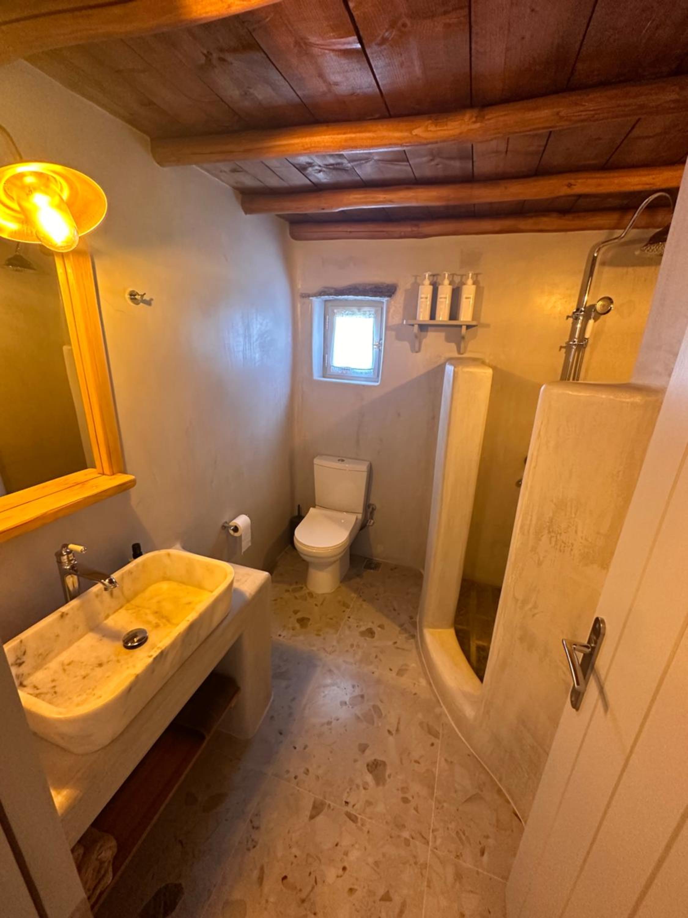 Double Room with Private Bathroom photo 2