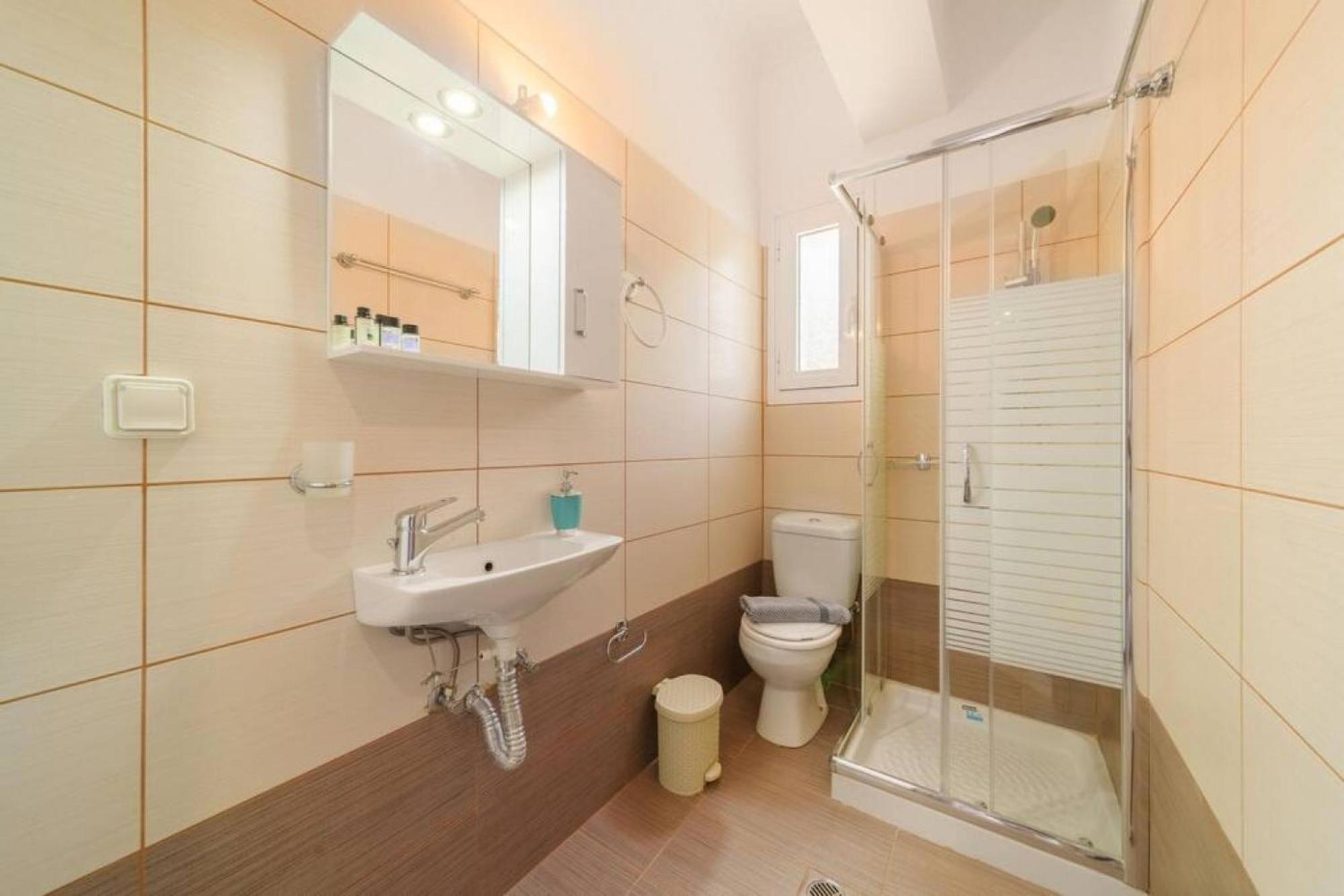 Three-Bedroom House photo 3