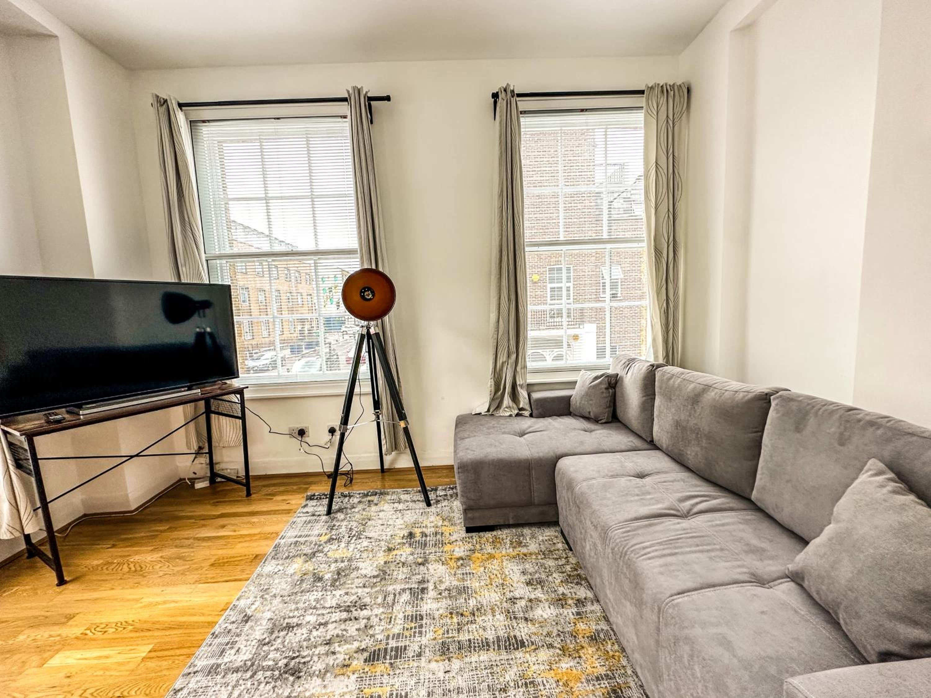 Apartment photo 1