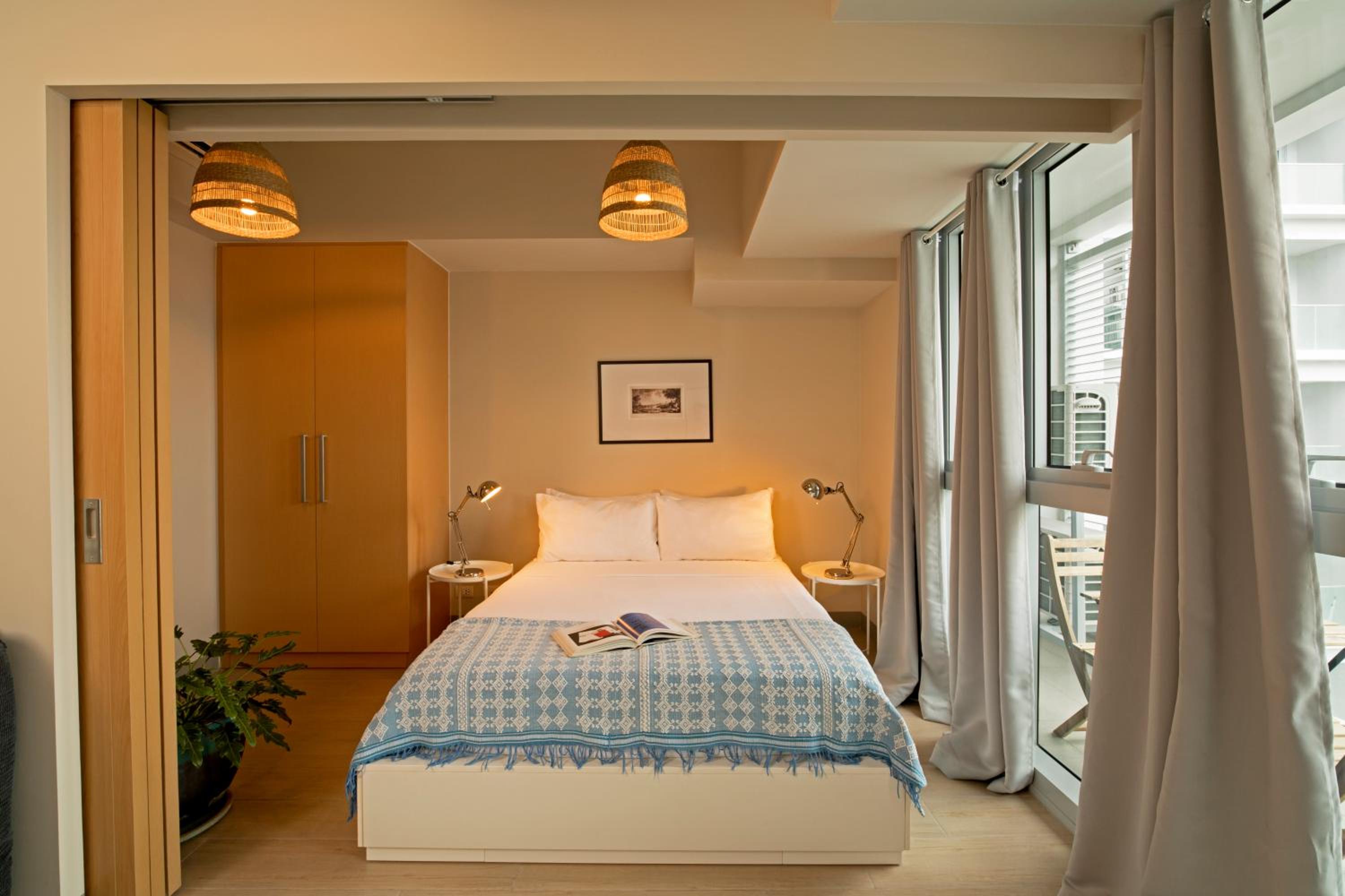 Apartment with Balcony