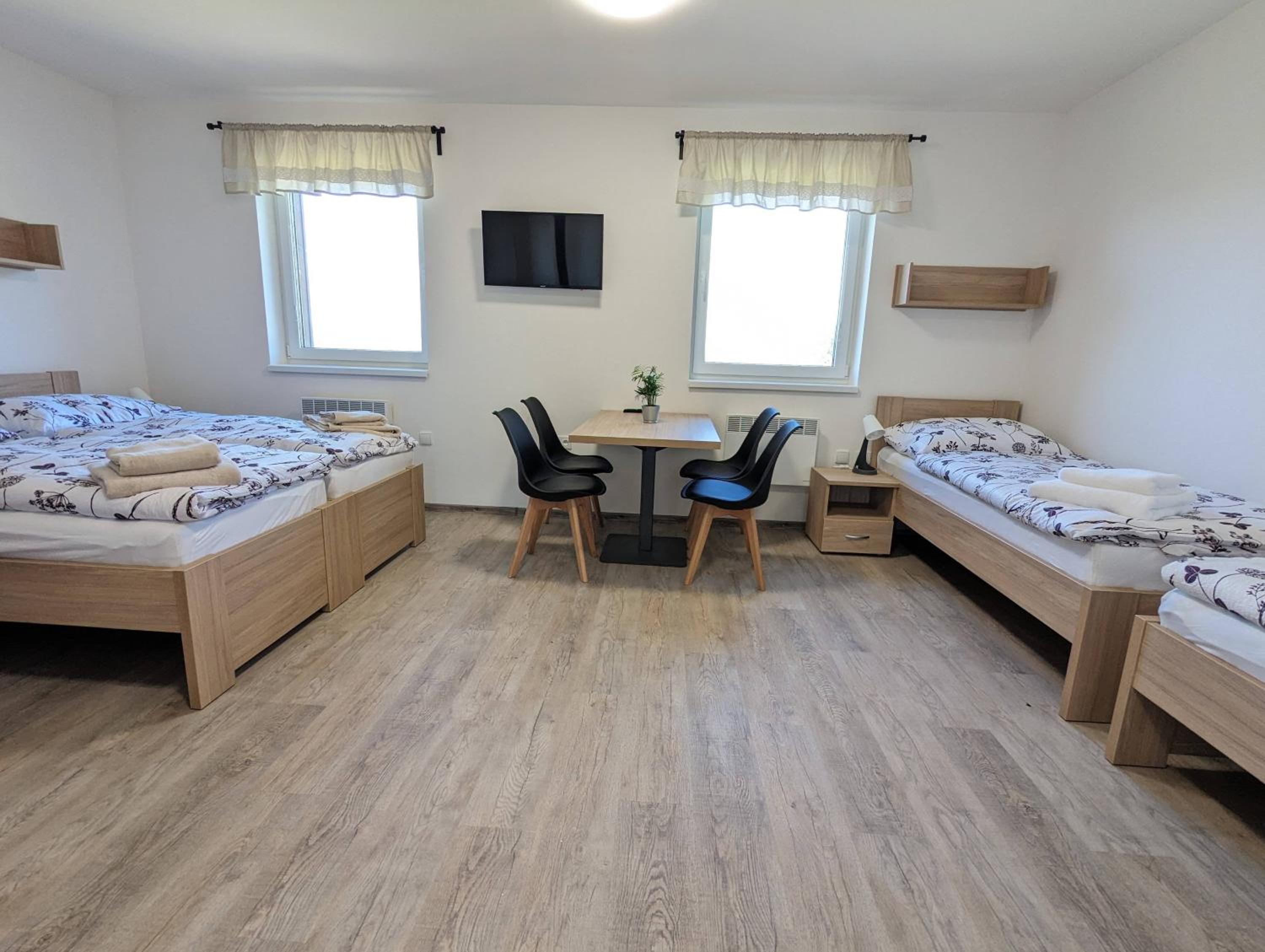Quadruple Room with Mountain View photo 1