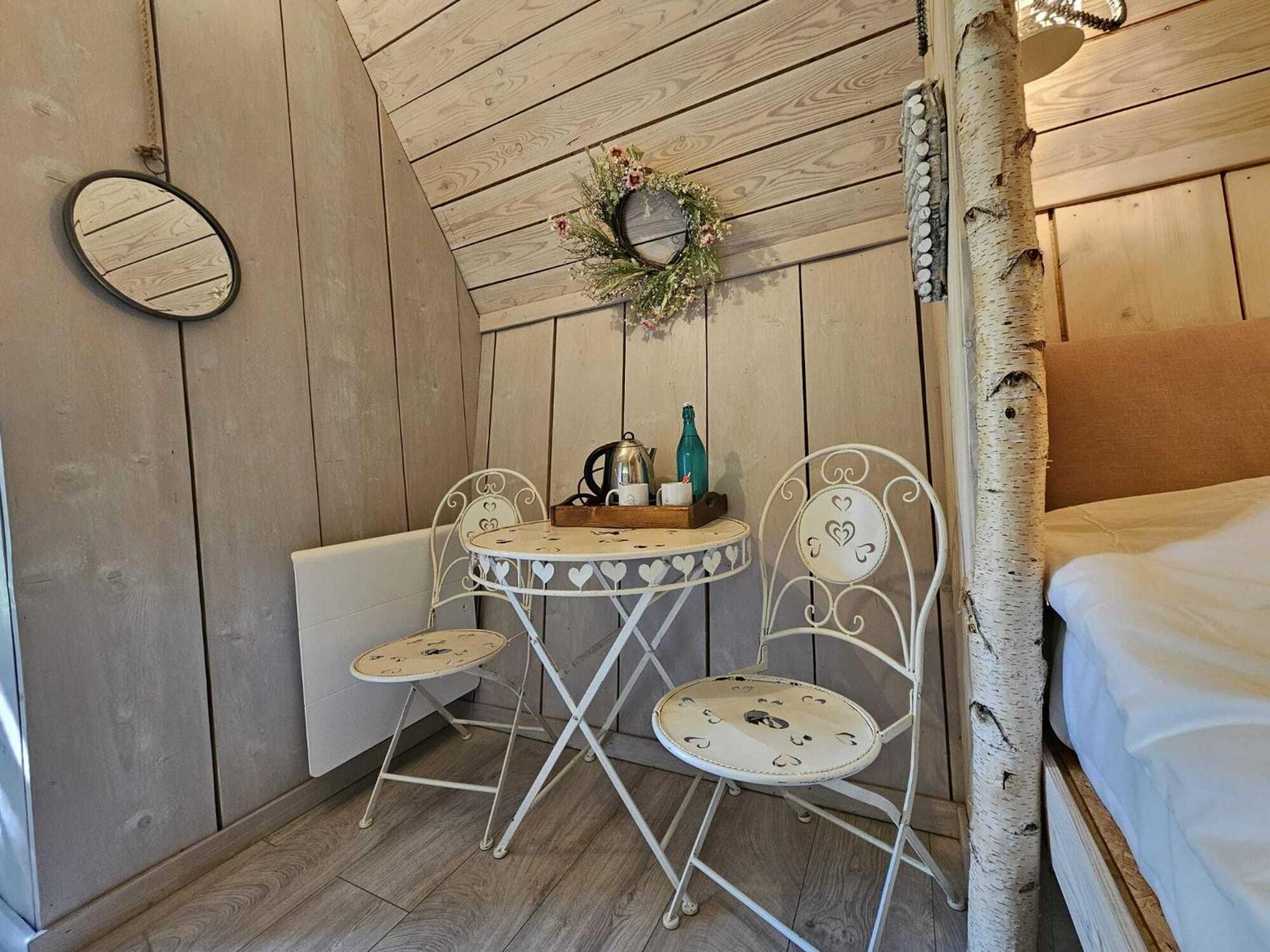 Double Room with Garden View - Photo 10