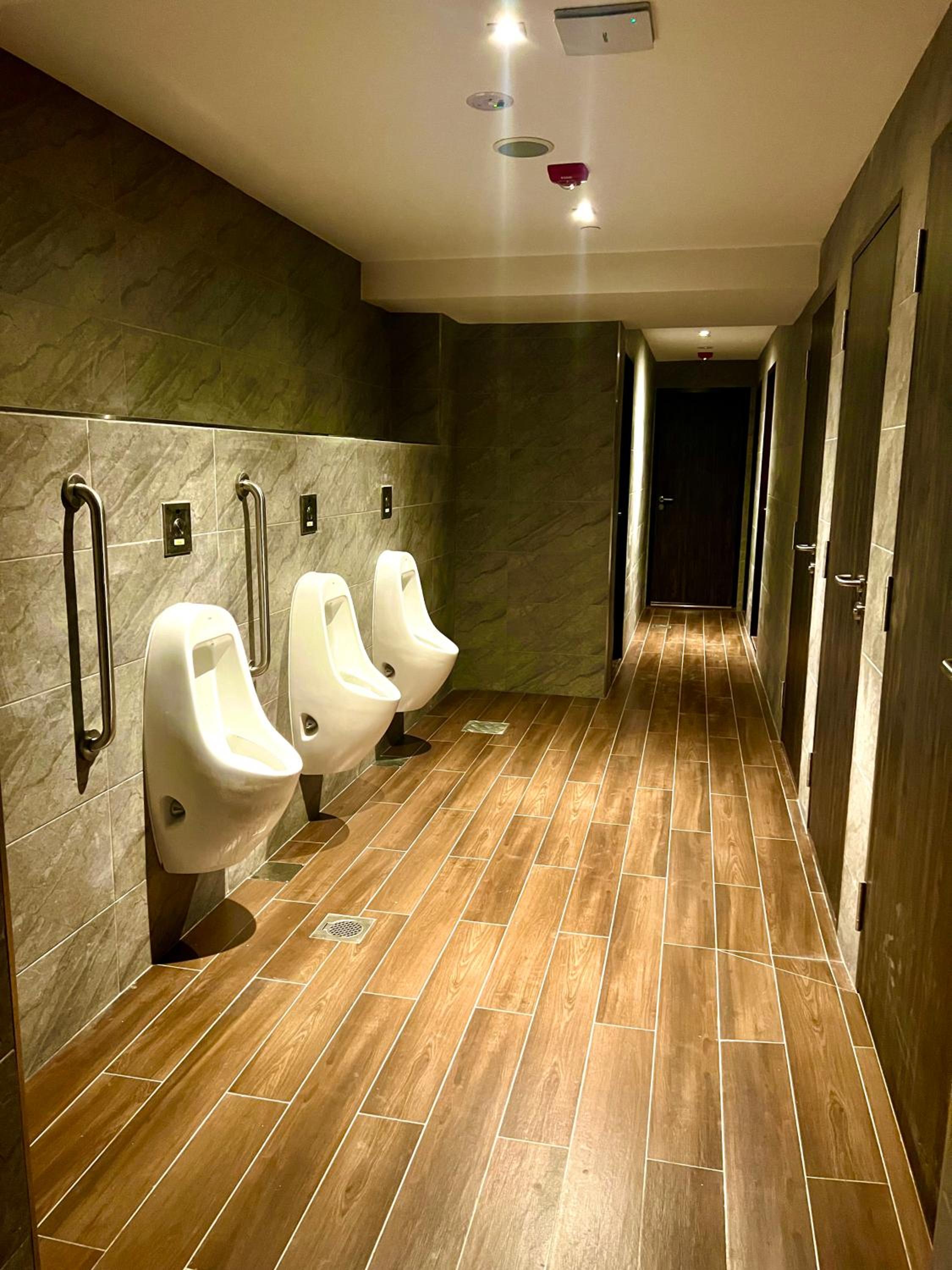 Double Room with Shared Bathroom photo 2