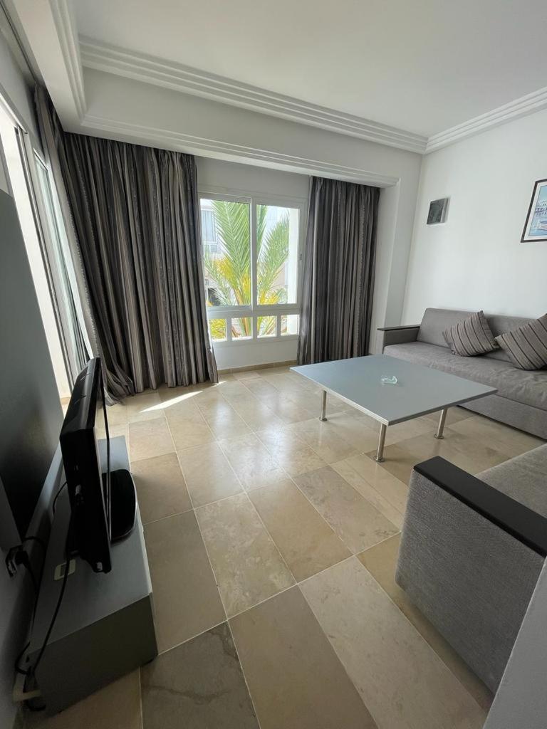 Apartment with Terrace photo 2