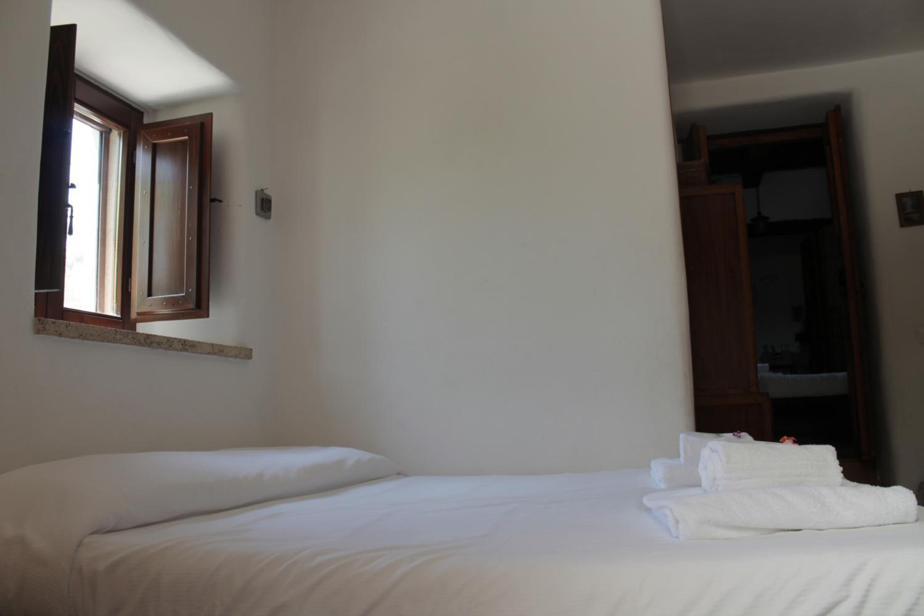 Two-Bedroom Apartment with Terrace - Photo 29