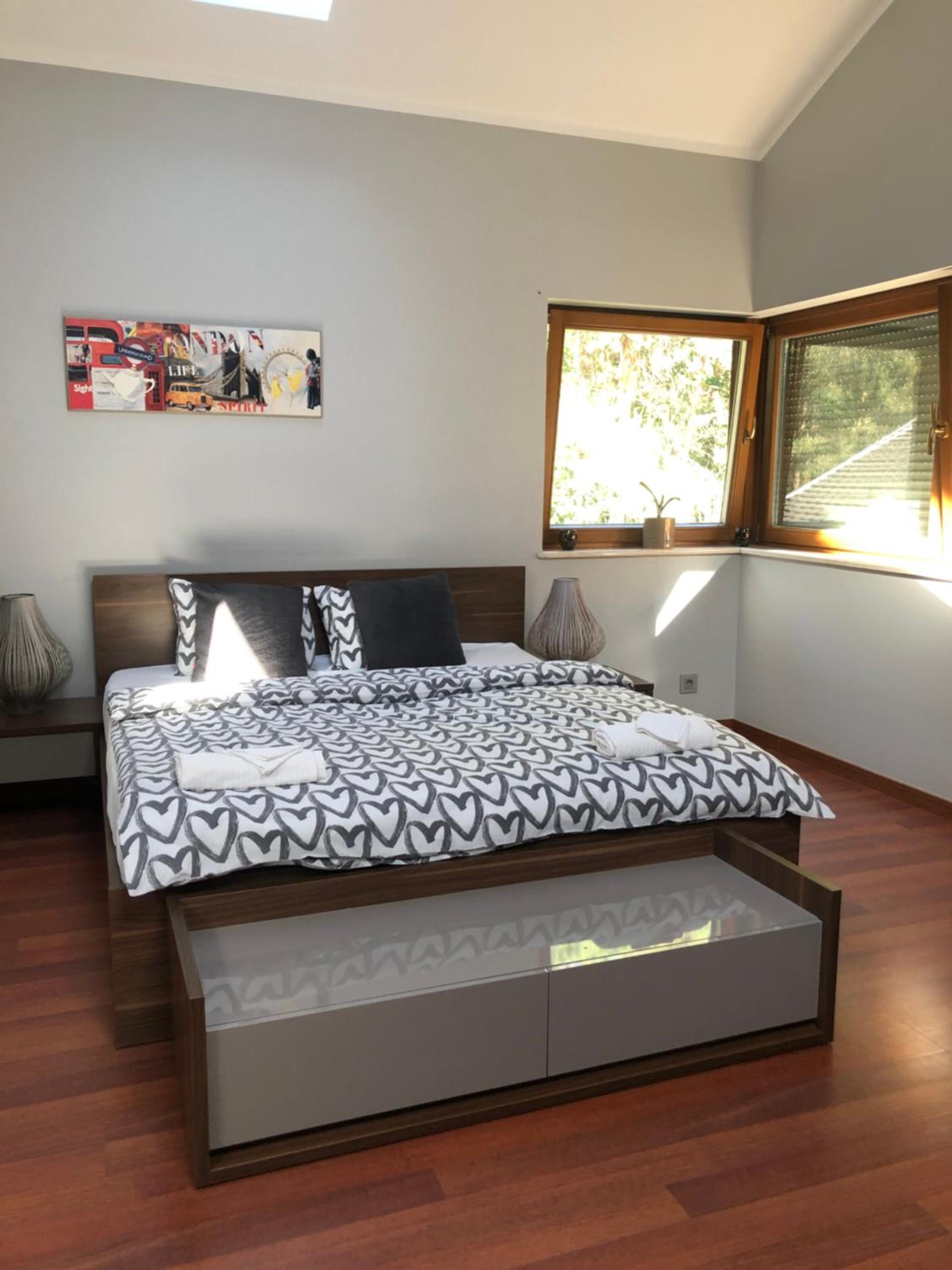 Double Room with Balcony (2 Adults + 1 Child) photo 3