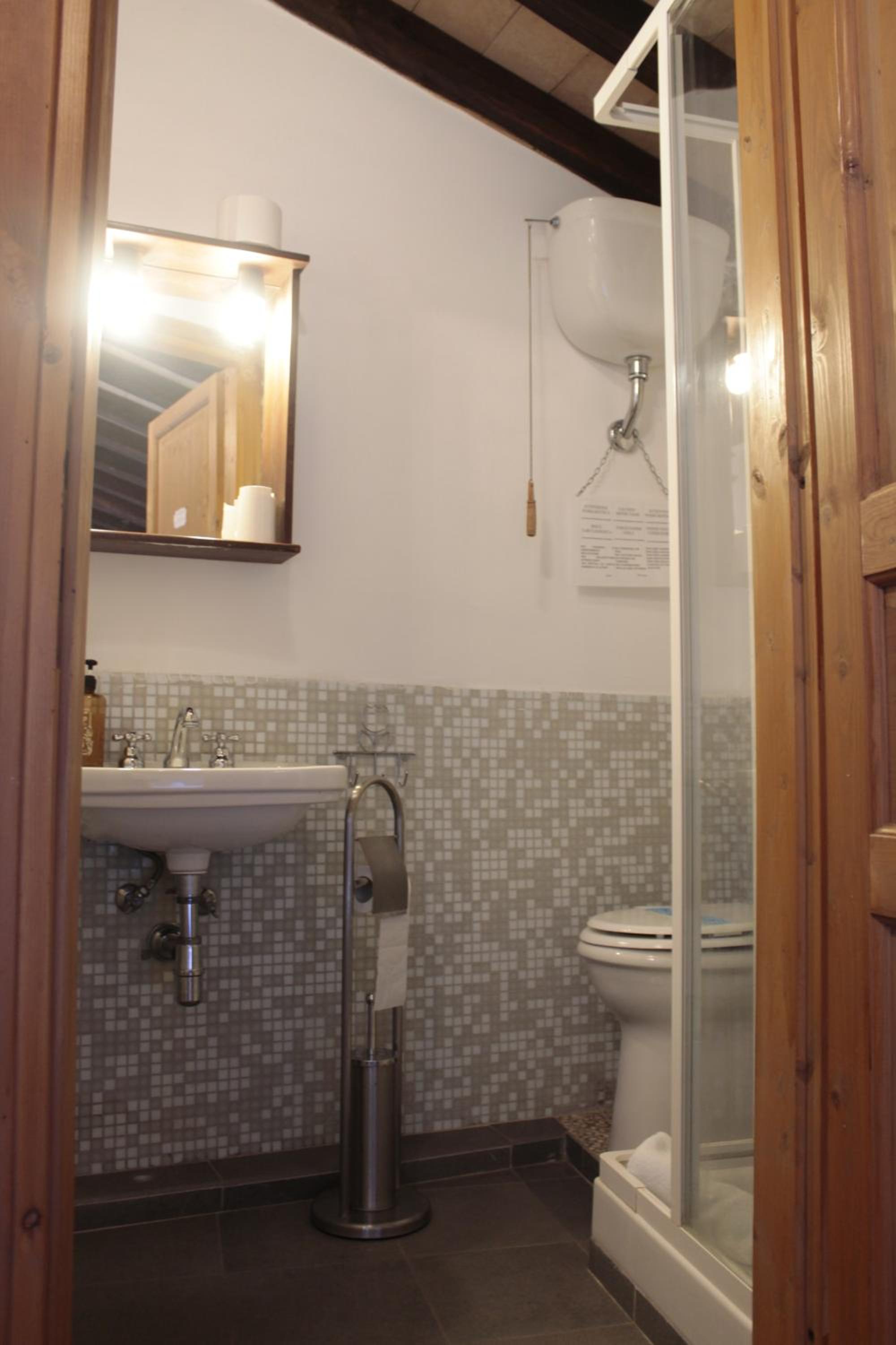 Three-Bedroom Apartment - Photo 30