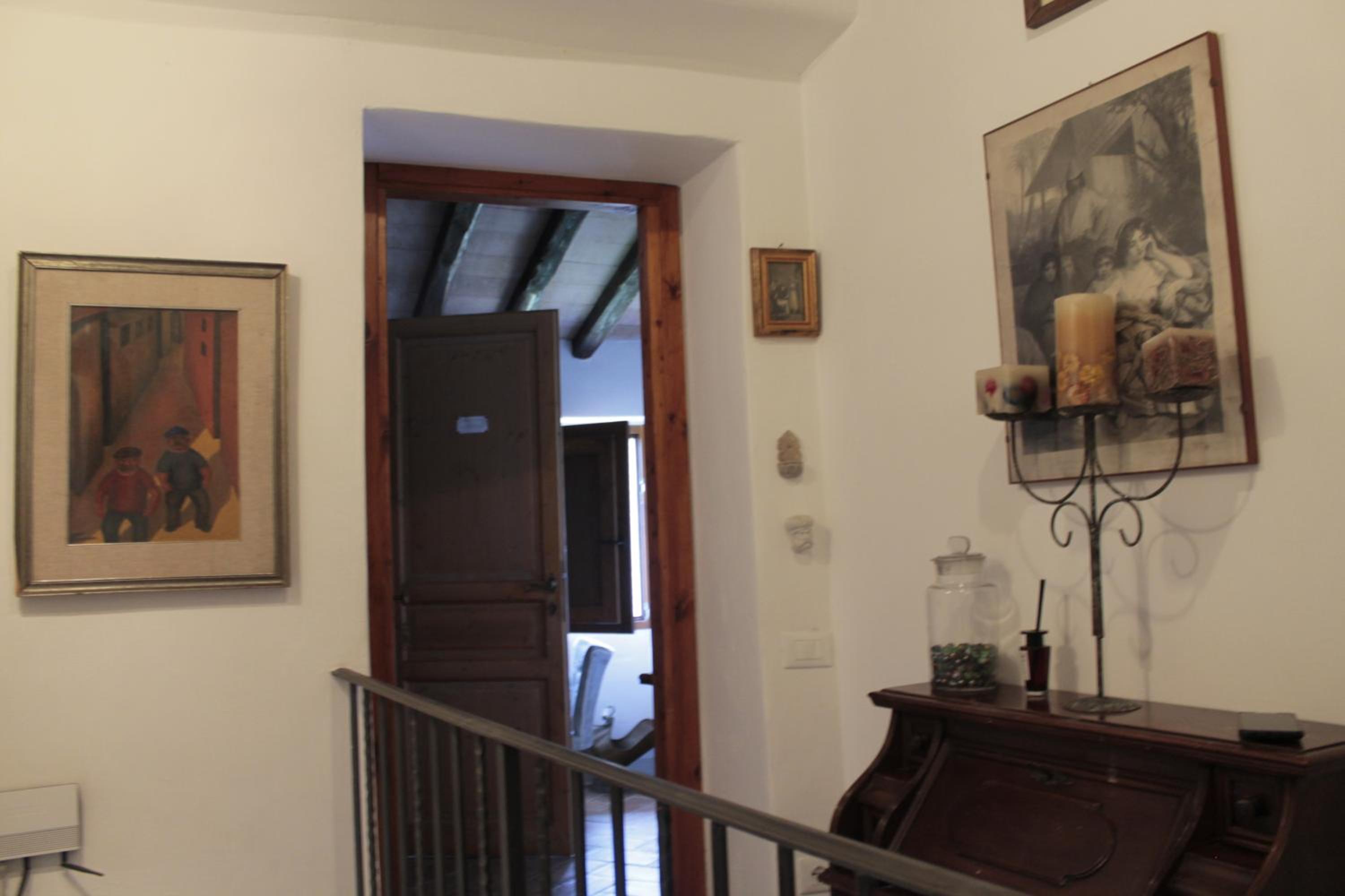 Three-Bedroom Apartment - Photo 29