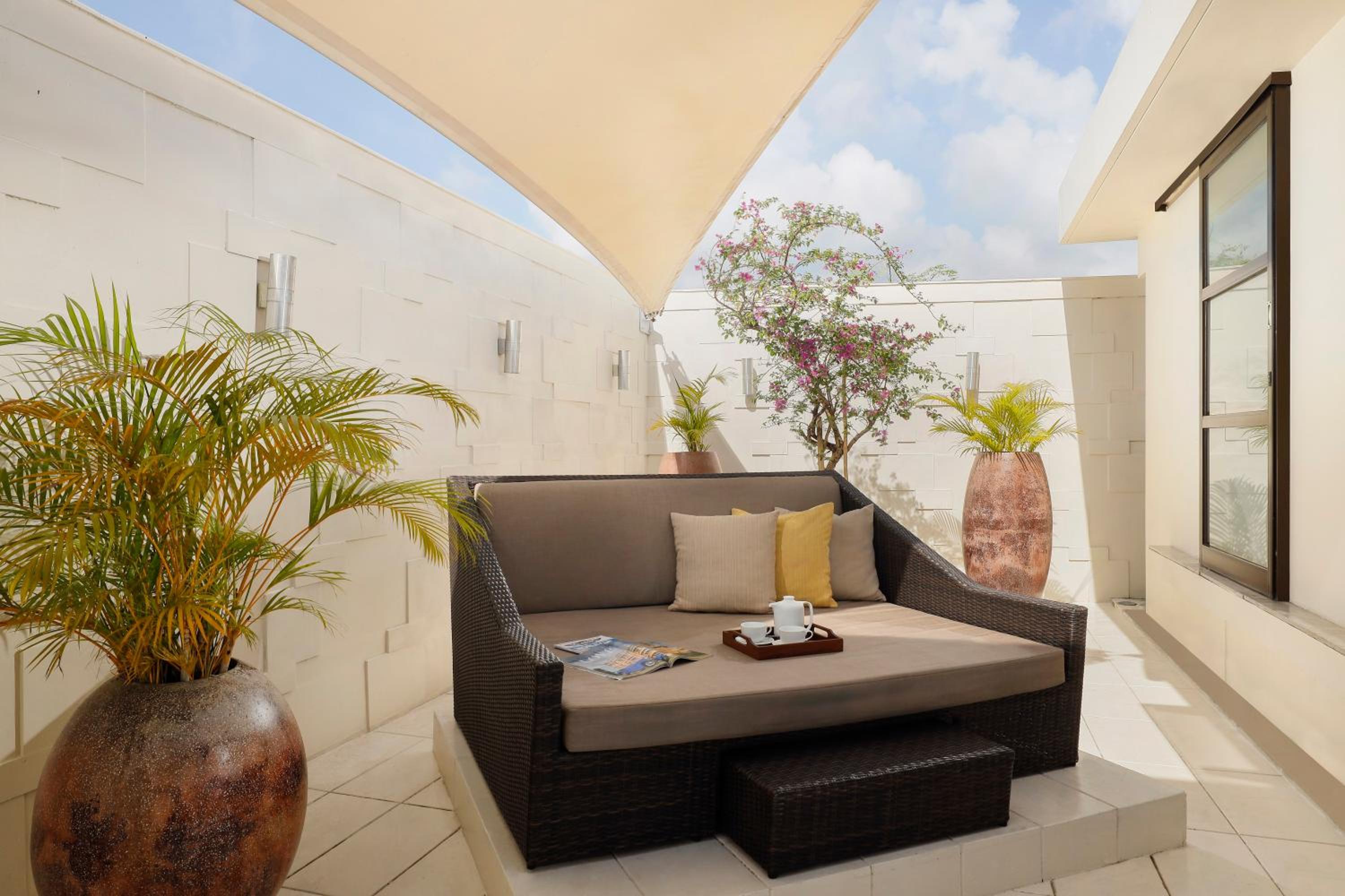 Four-Bedroom Villa with Private Pool photo 2