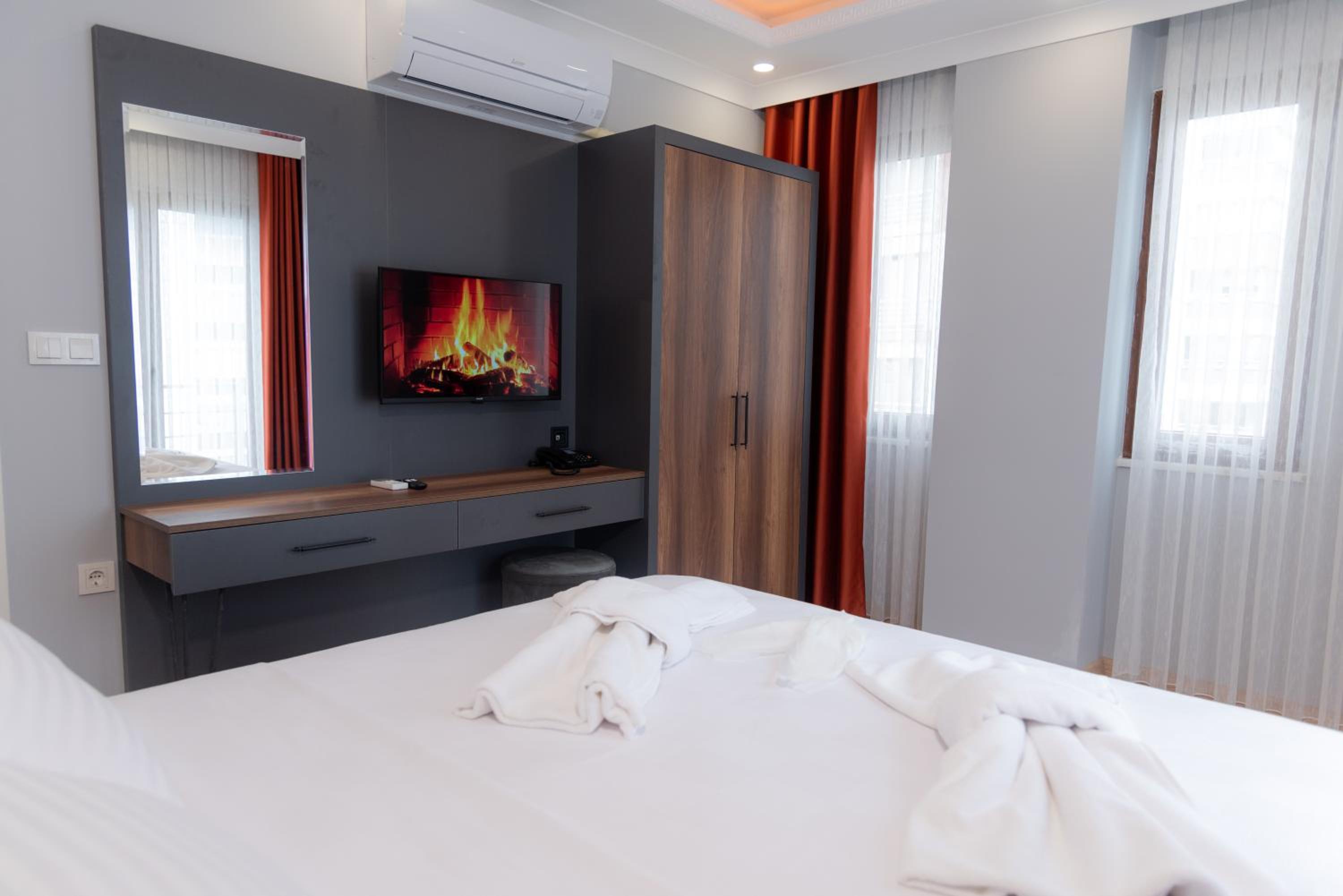 Deluxe Suite photo 1