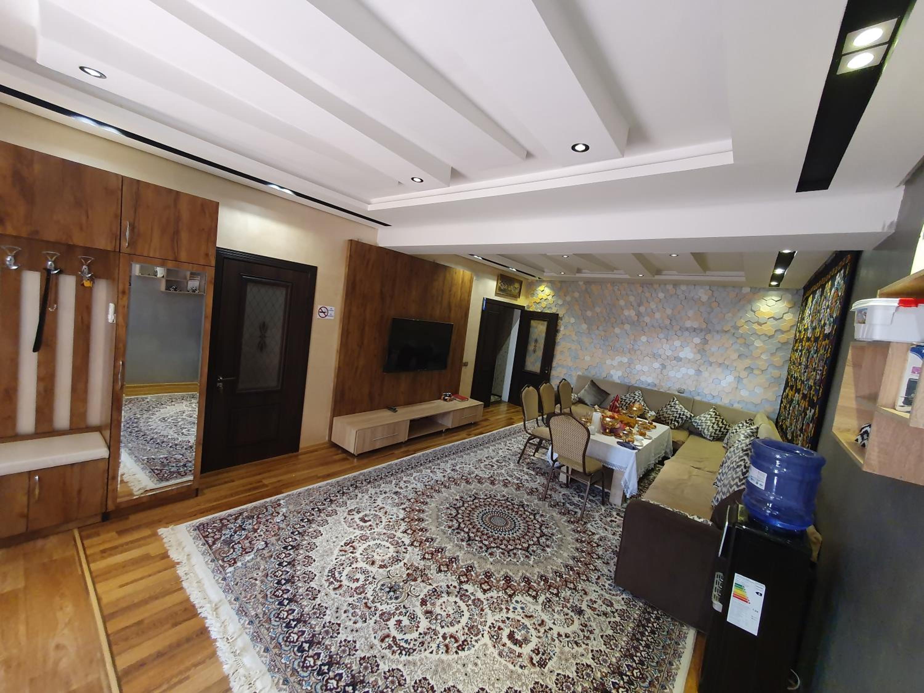 Family Room photo 2