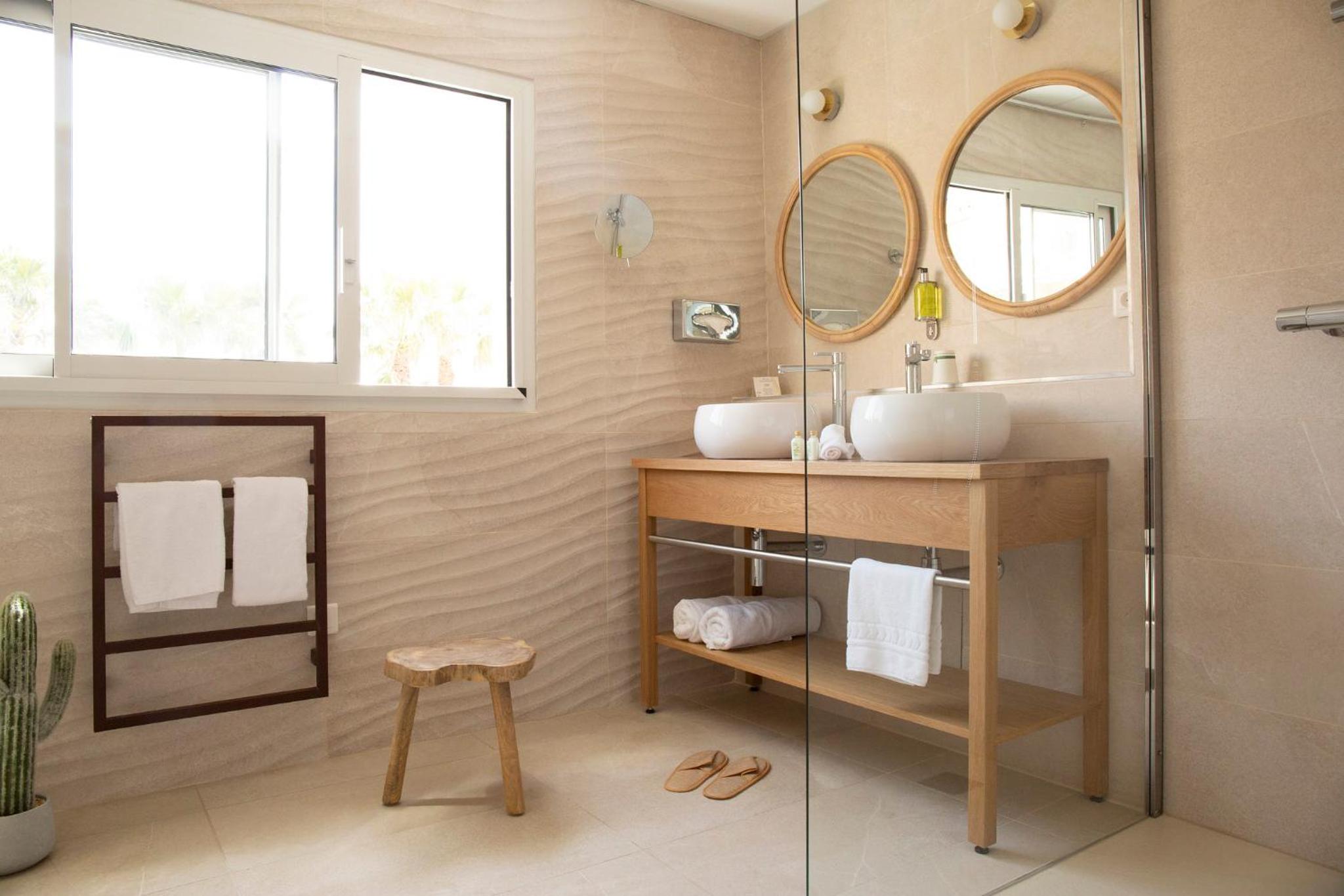 Bubble Room Signature - Photo 3
