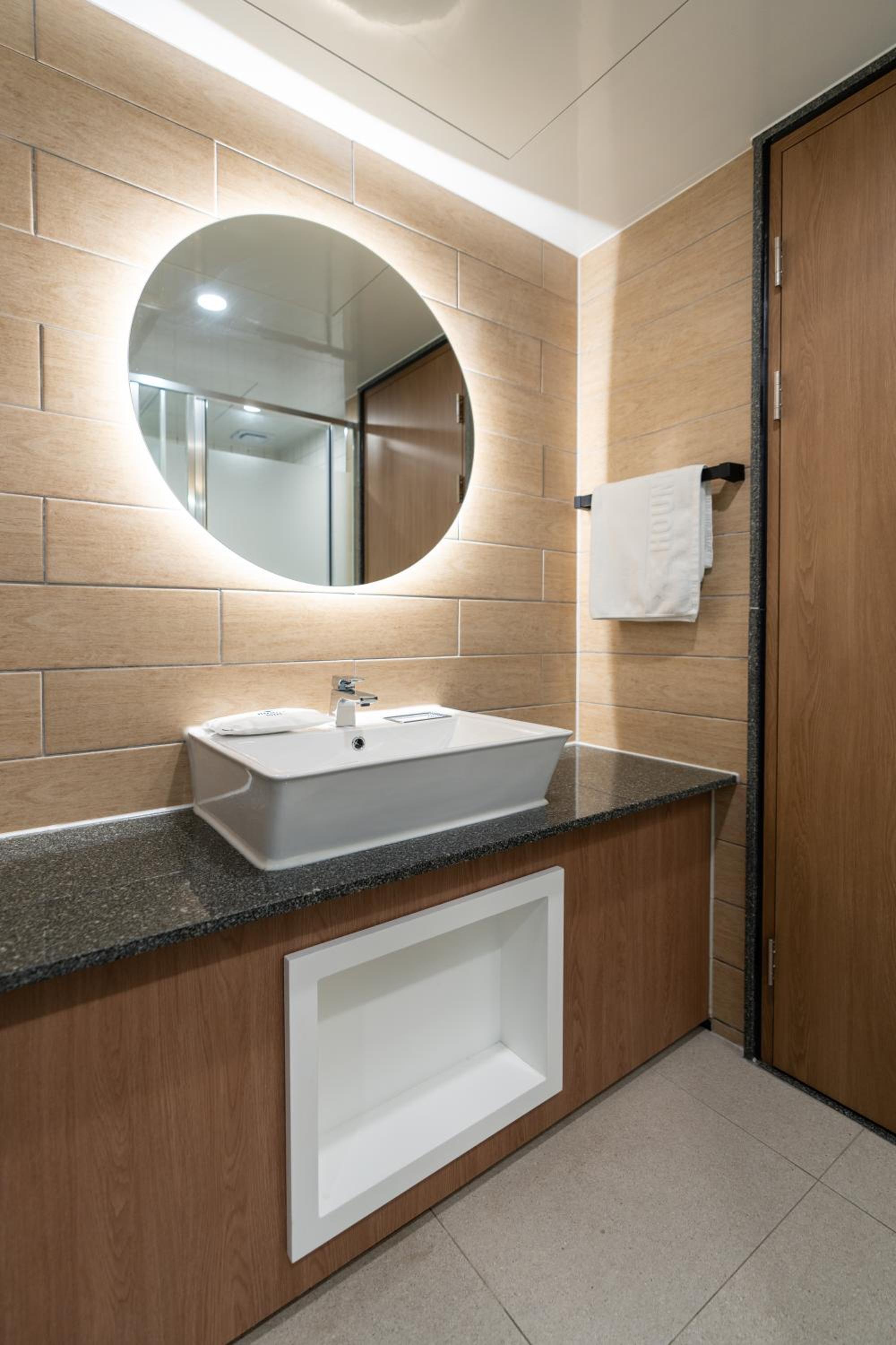 Family Suite - Photo 6