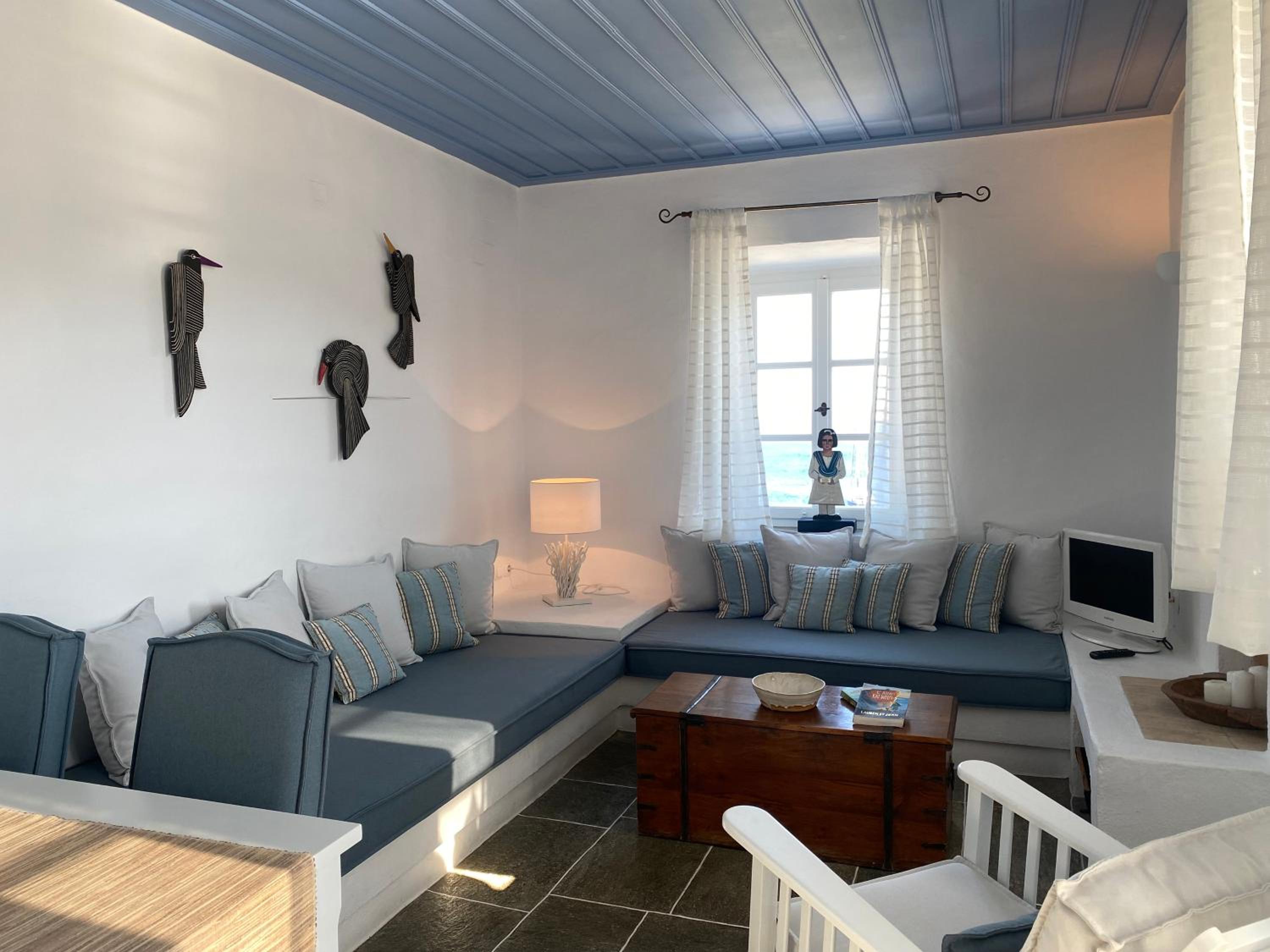 Executive Suite with Sea View (4 adults) photo 2