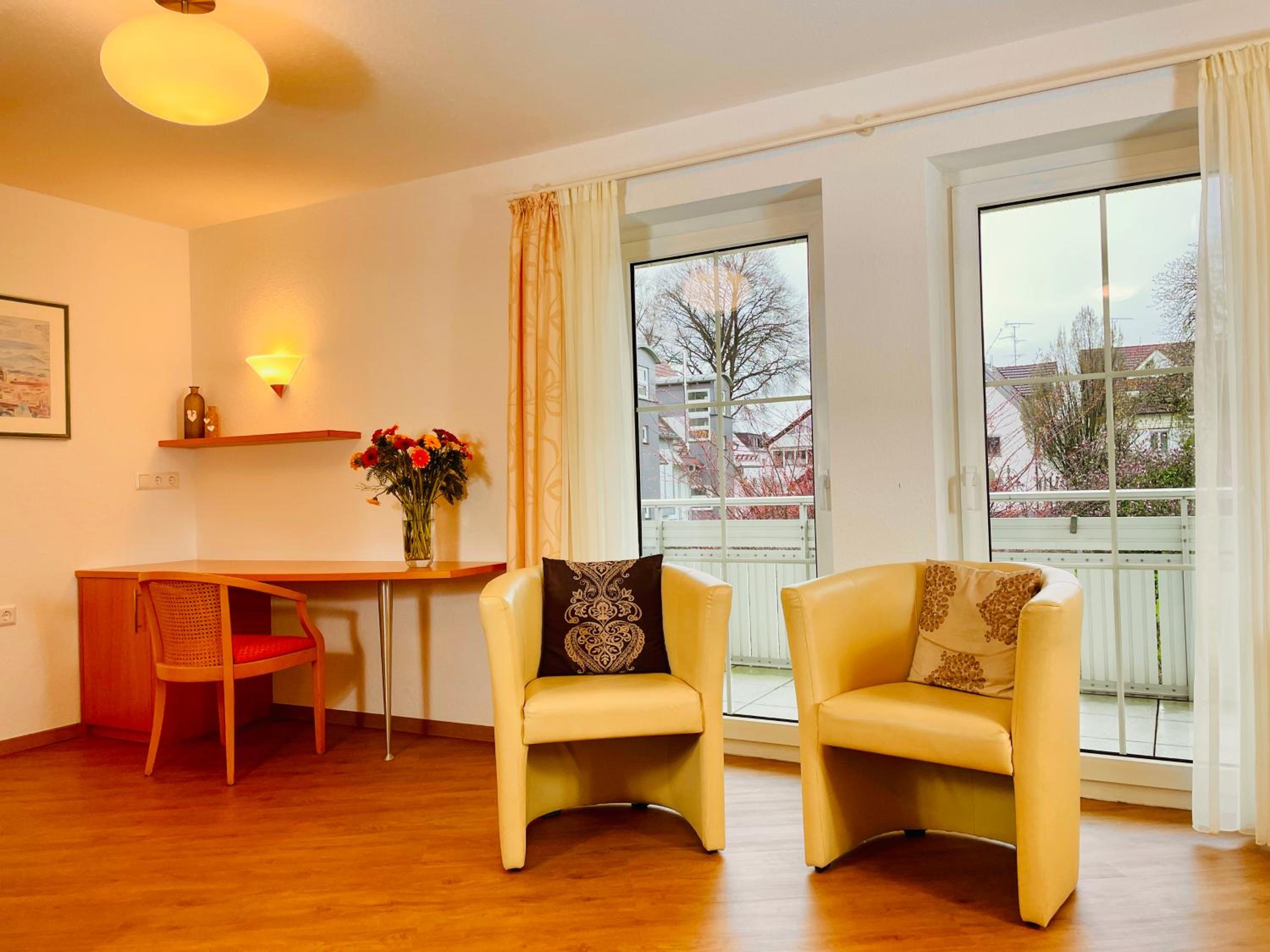 Studio Apartment - Photo 11