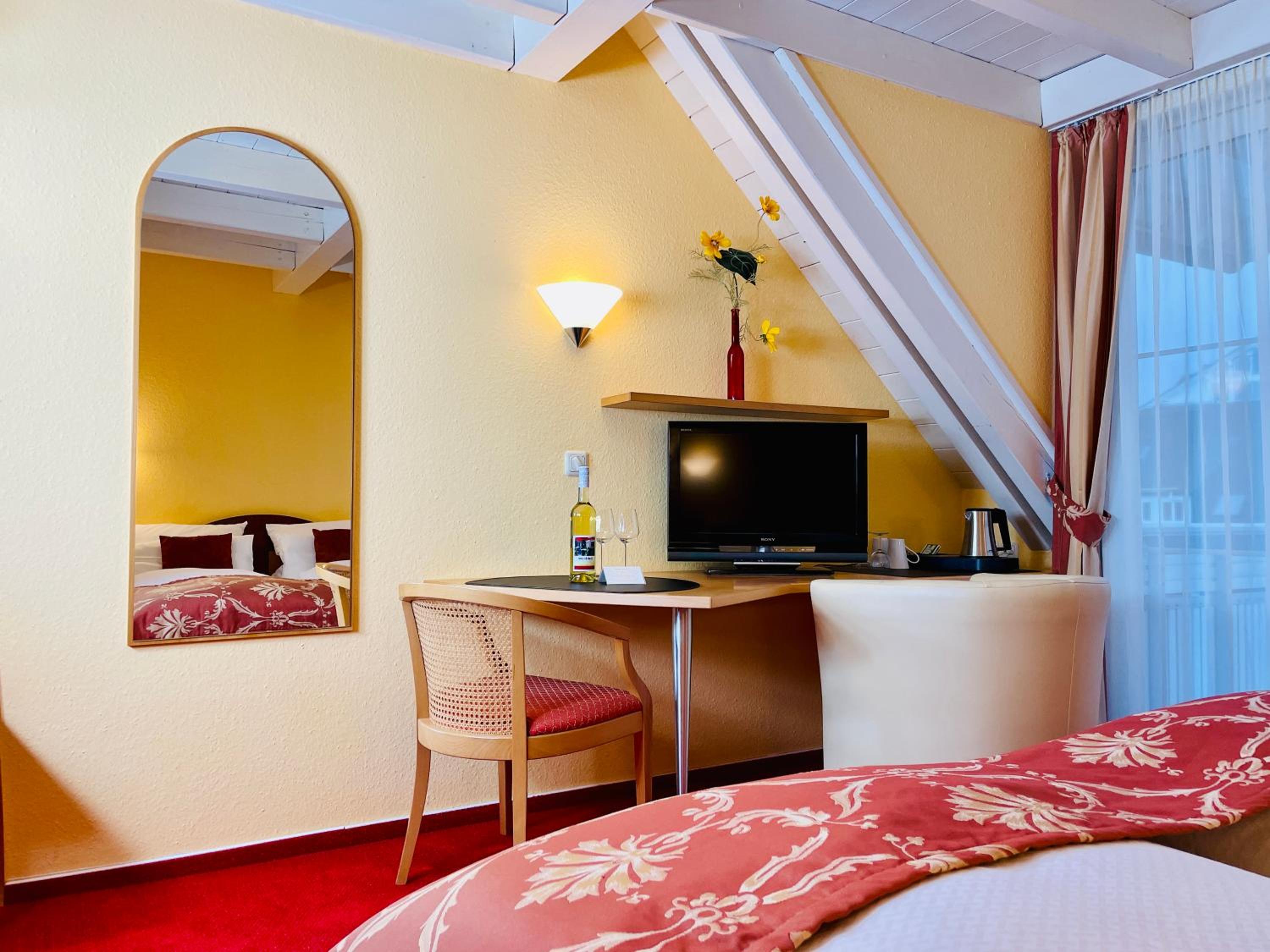 Double Room - Photo 10