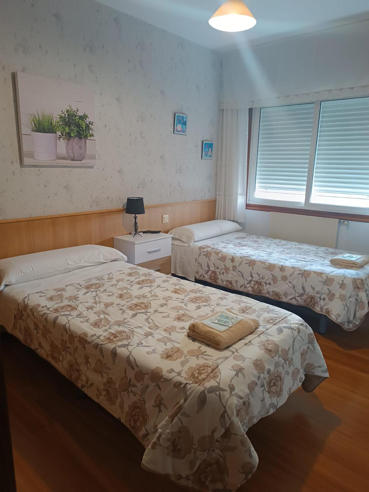 Habitación Doble con Baño Compartido