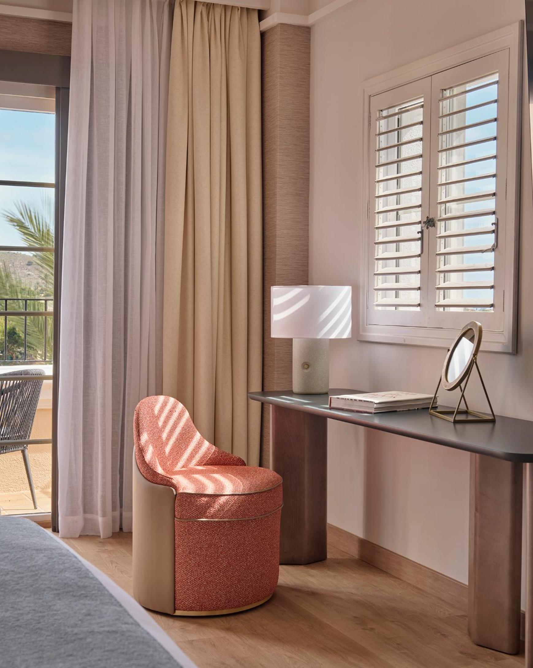 Habitación Doble con Gran Terraza y Vistas al Golf - Acceso al Gran Club