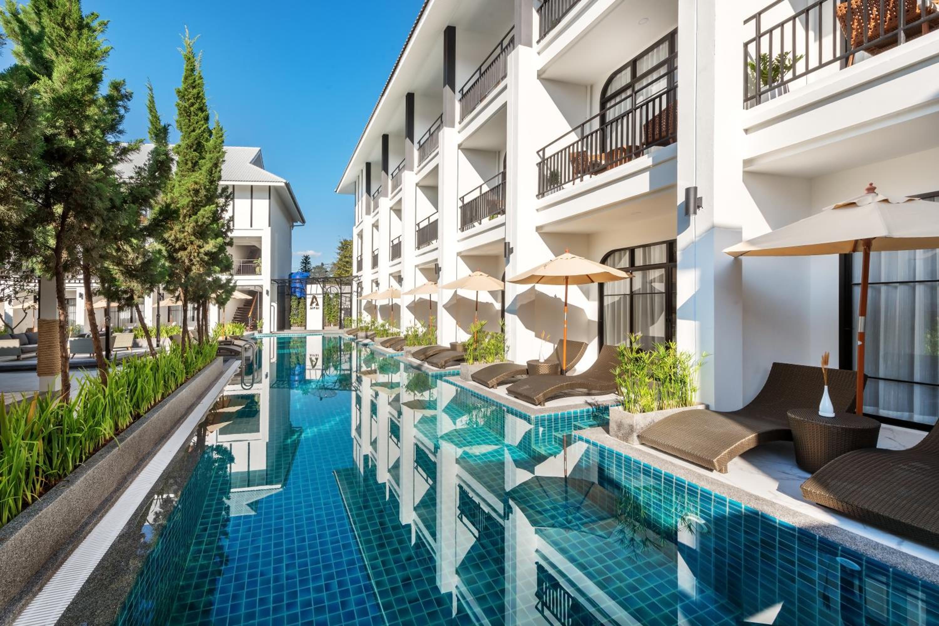 Deluxe Double Room with Pool Access photo 3