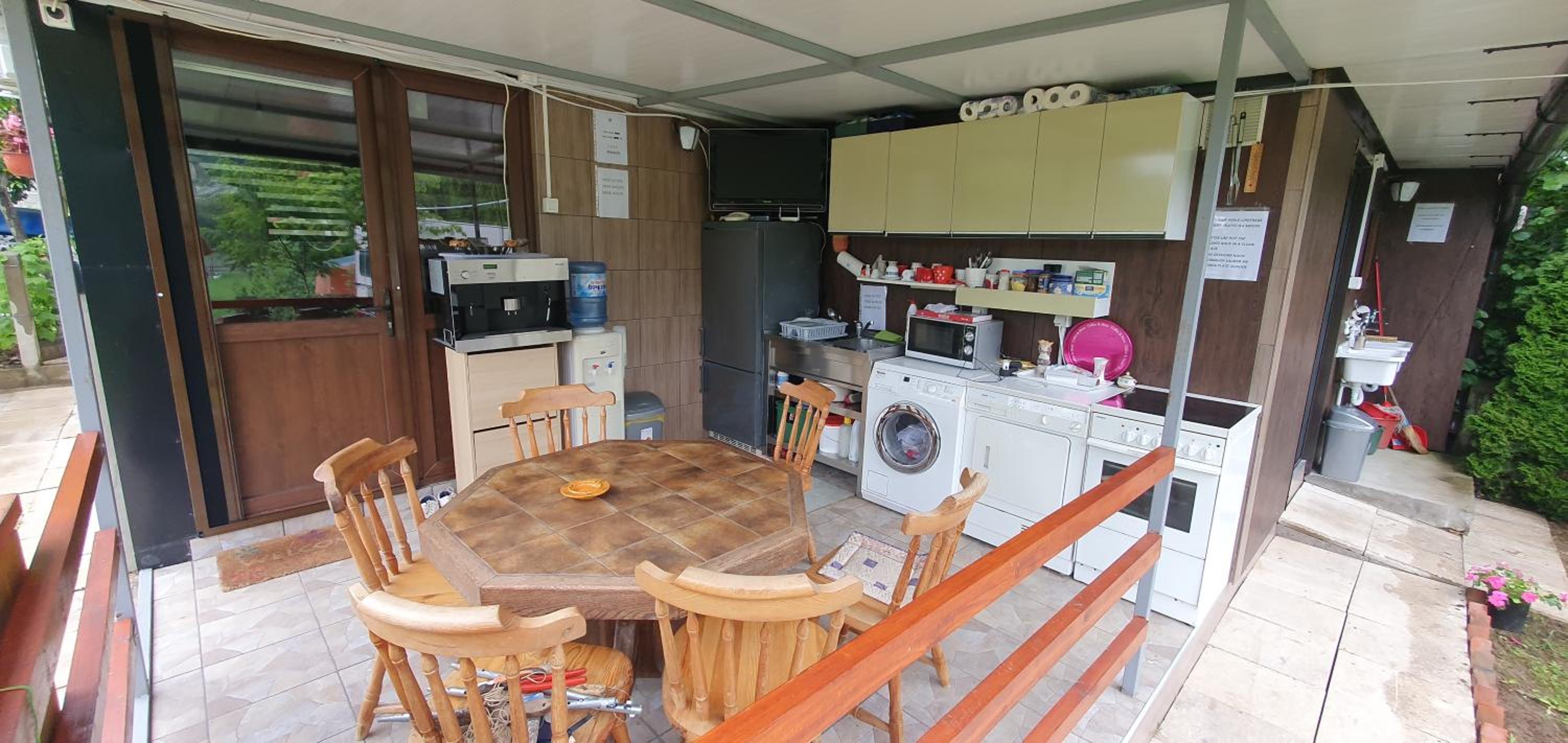Mobile Home photo 1