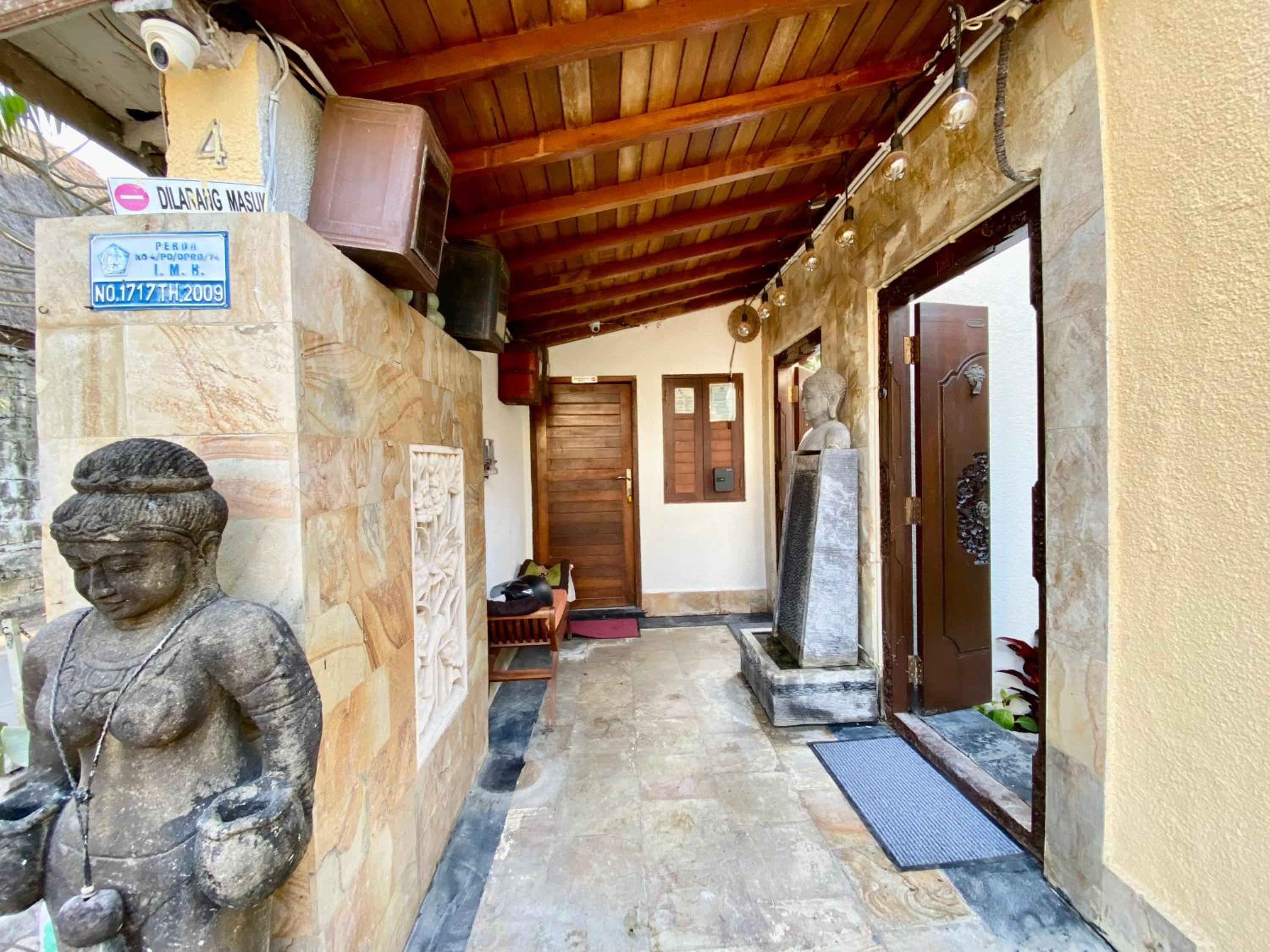 Two-Bedroom Villa - Photo 21